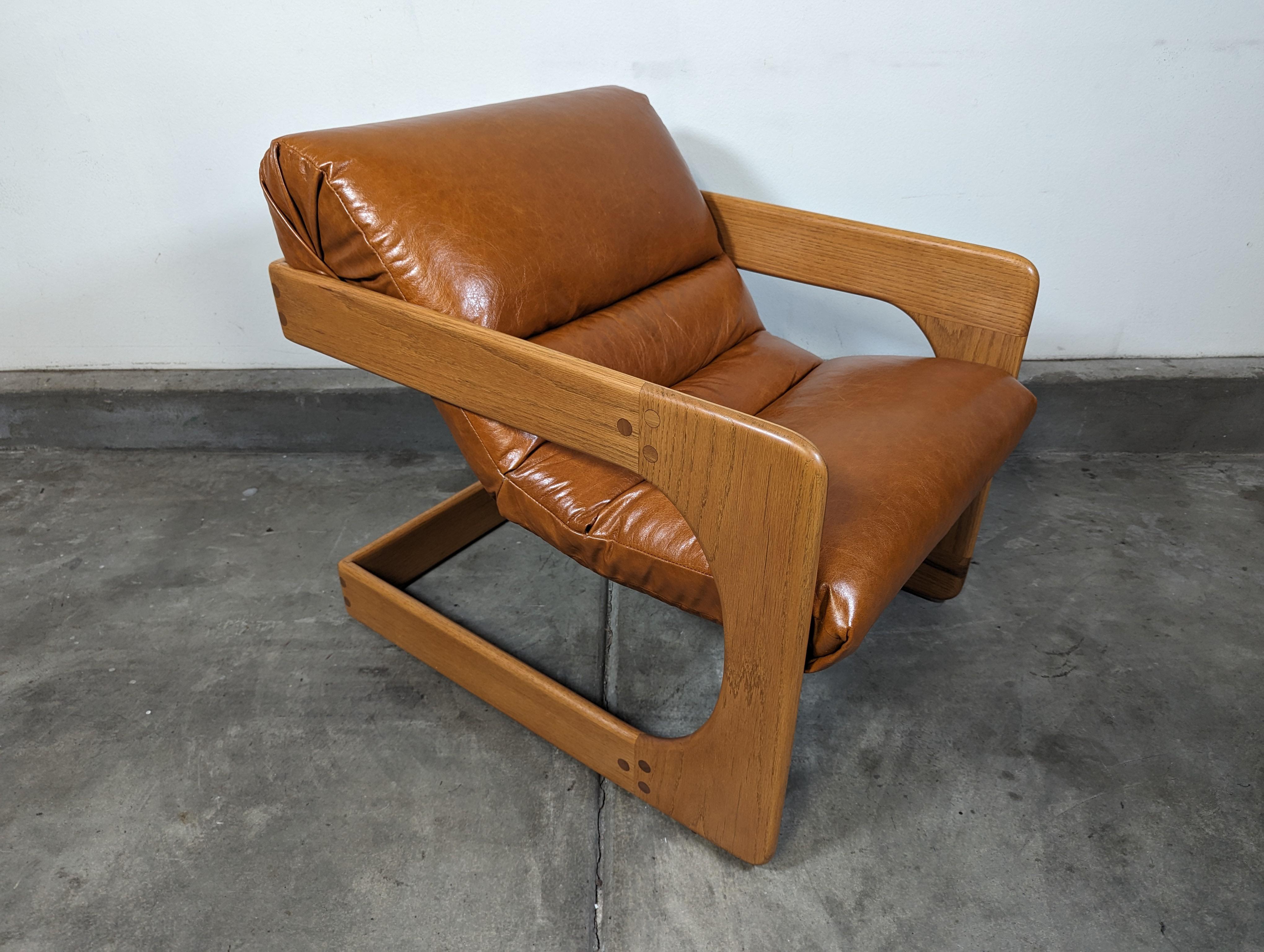 Mid Century Cantilevered Lounge Chair by Lou Hodges, Cognac Leather, 1970s 9