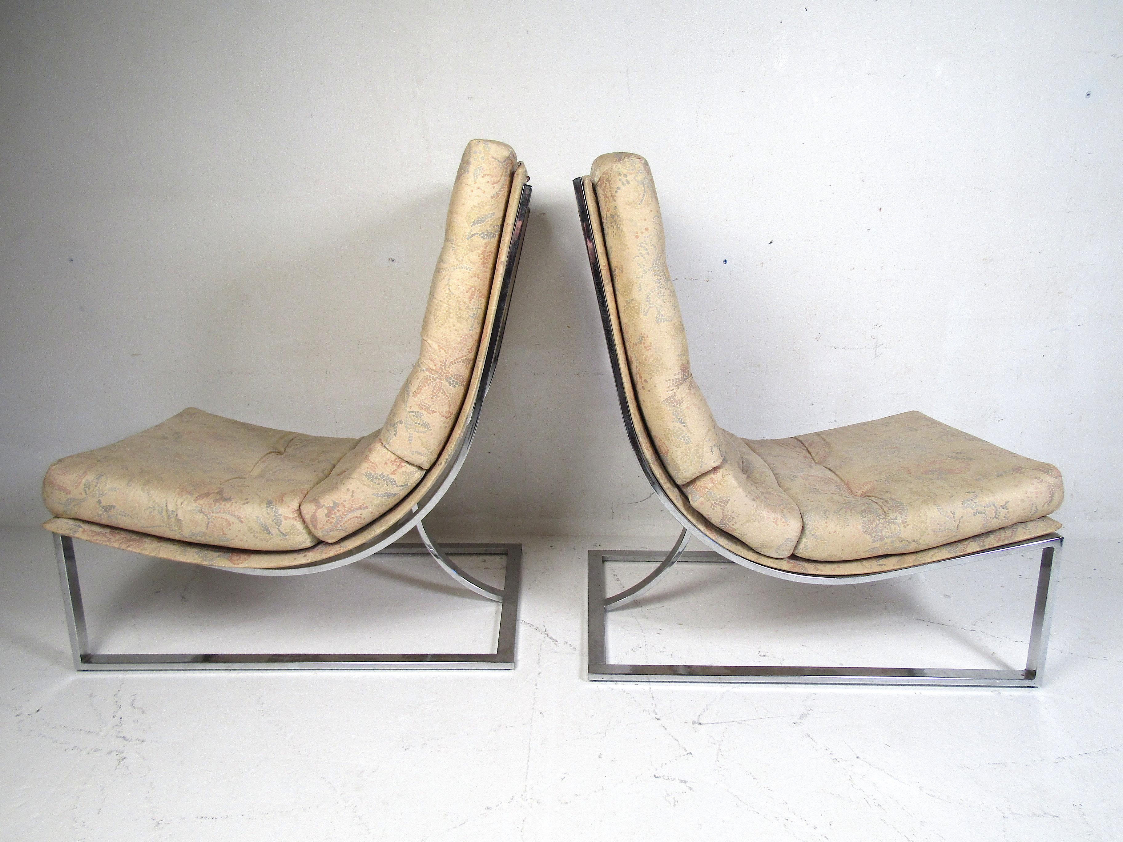 Freischwingende Schaukelstühle aus der Mitte des Jahrhunderts, ein Paar im Zustand „Gut“ im Angebot in Brooklyn, NY