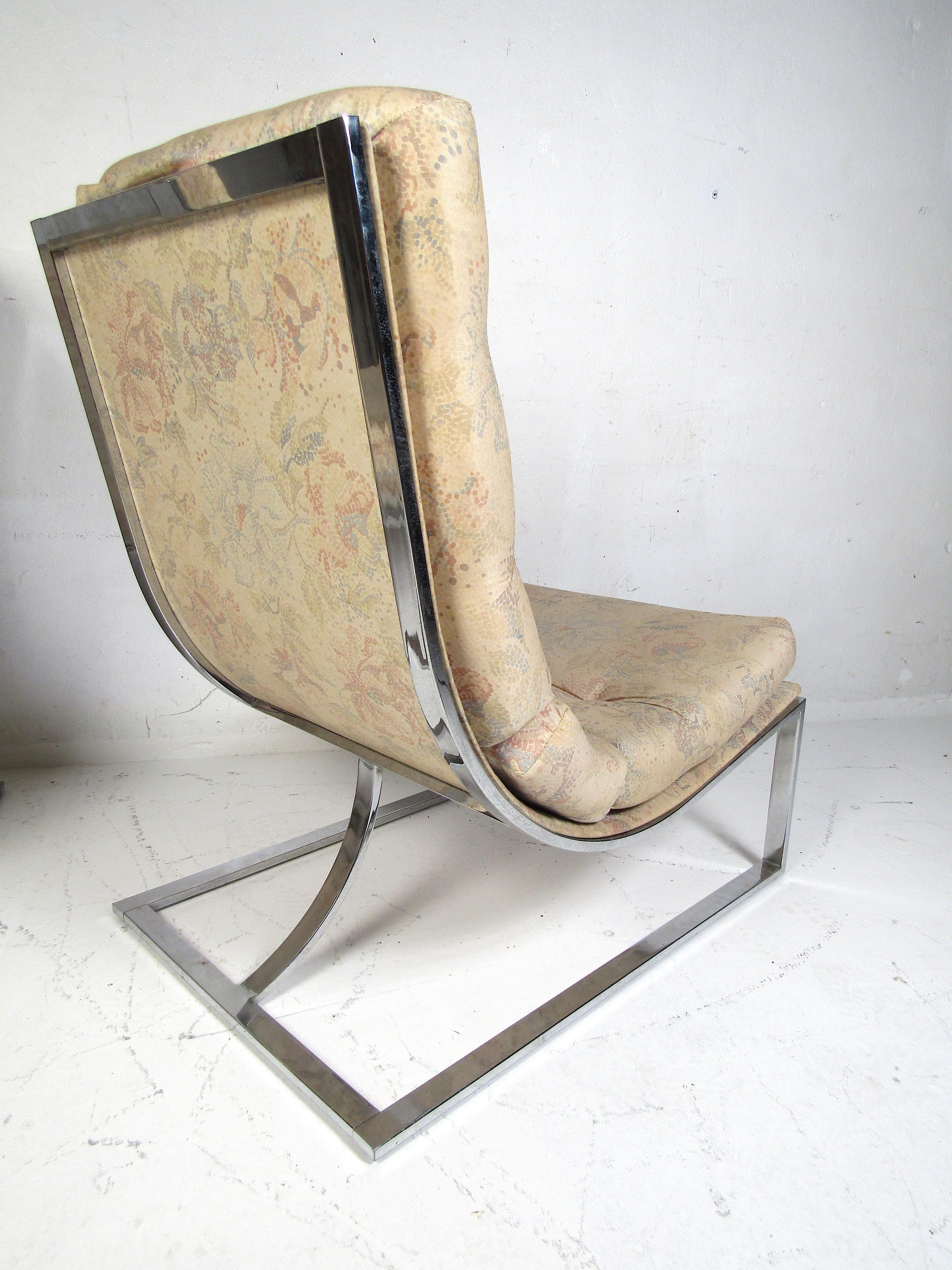 Mid-Century Modern Midcentury Cantilevered Scoop Chairs, a Pair For Sale