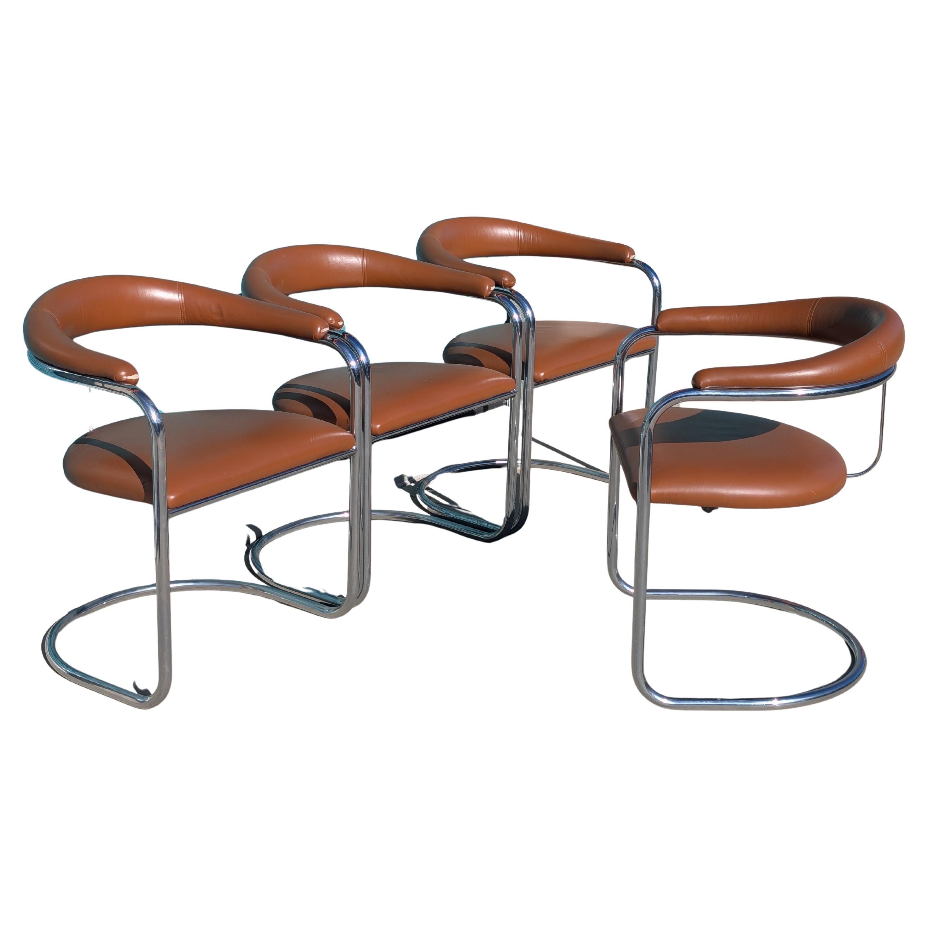 Mid Century Cantilevered SS33 Armchairs by Anton Lorenz for Thonet, c1970s For Sale