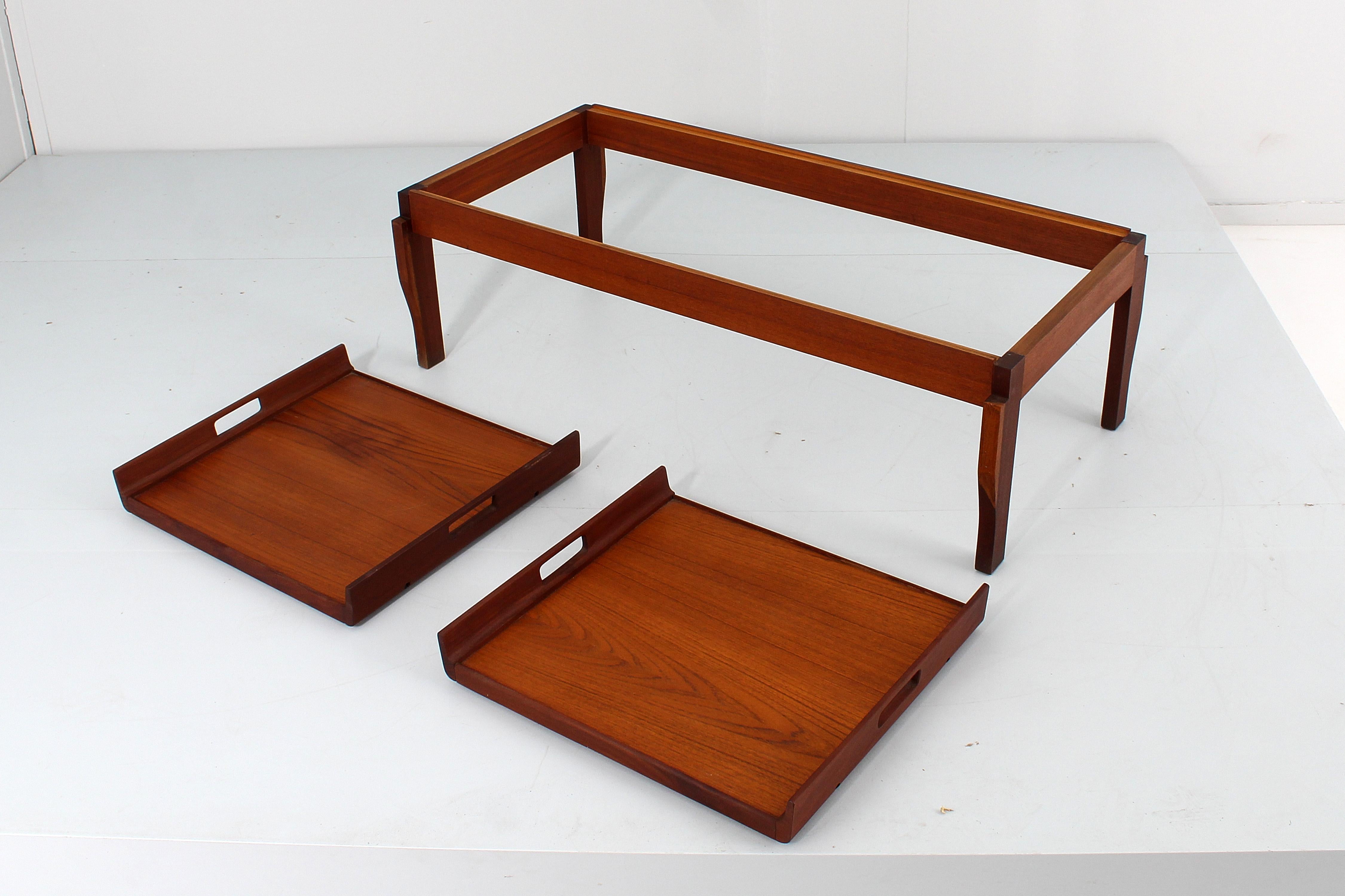 Mid-Century Cantù Wooden Teak Coffee Table with Two Removable Trays 60s Italy For Sale 4