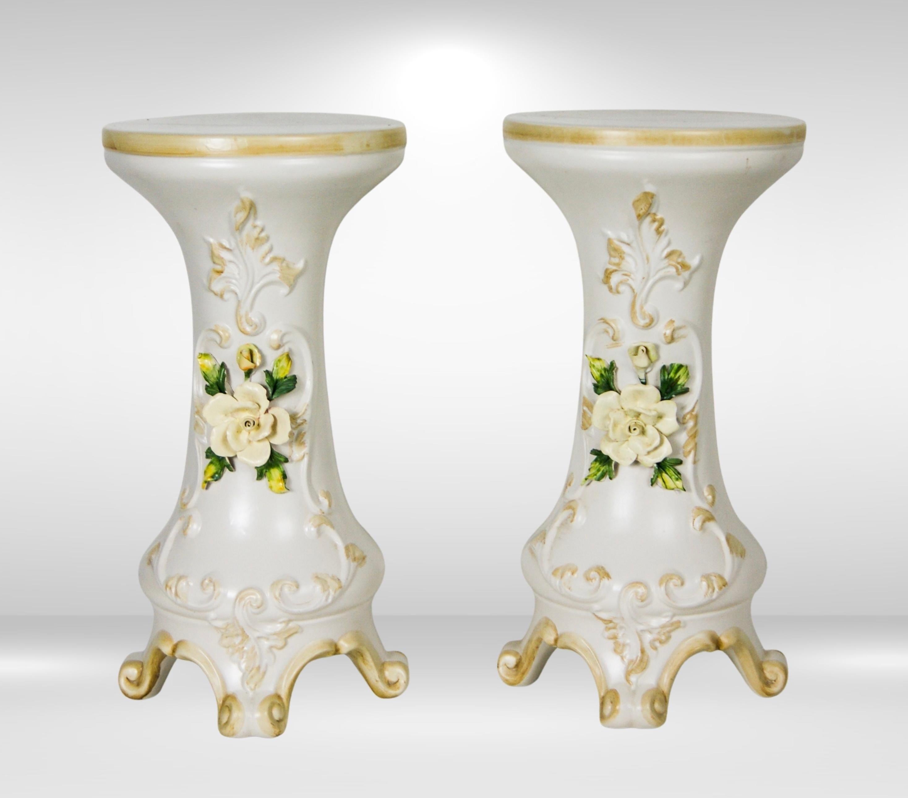 Baroque Mid-Century Capo Di Monte Italy Pair of Jardinières on Pedestal Stands For Sale
