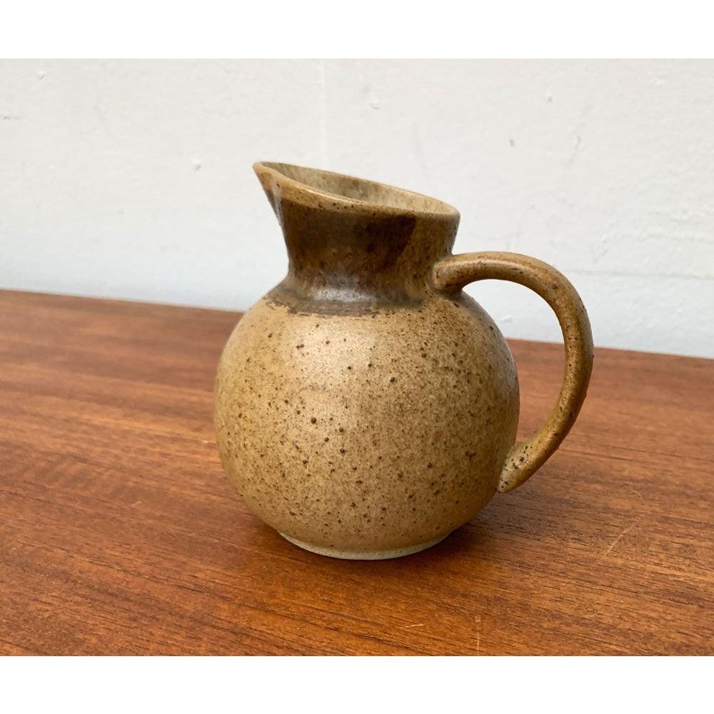 Vaso a caraffa di metà secolo in gres Ravnild, Danimarca, anni '60 In condizioni ottime in vendita a Hamburg, DE