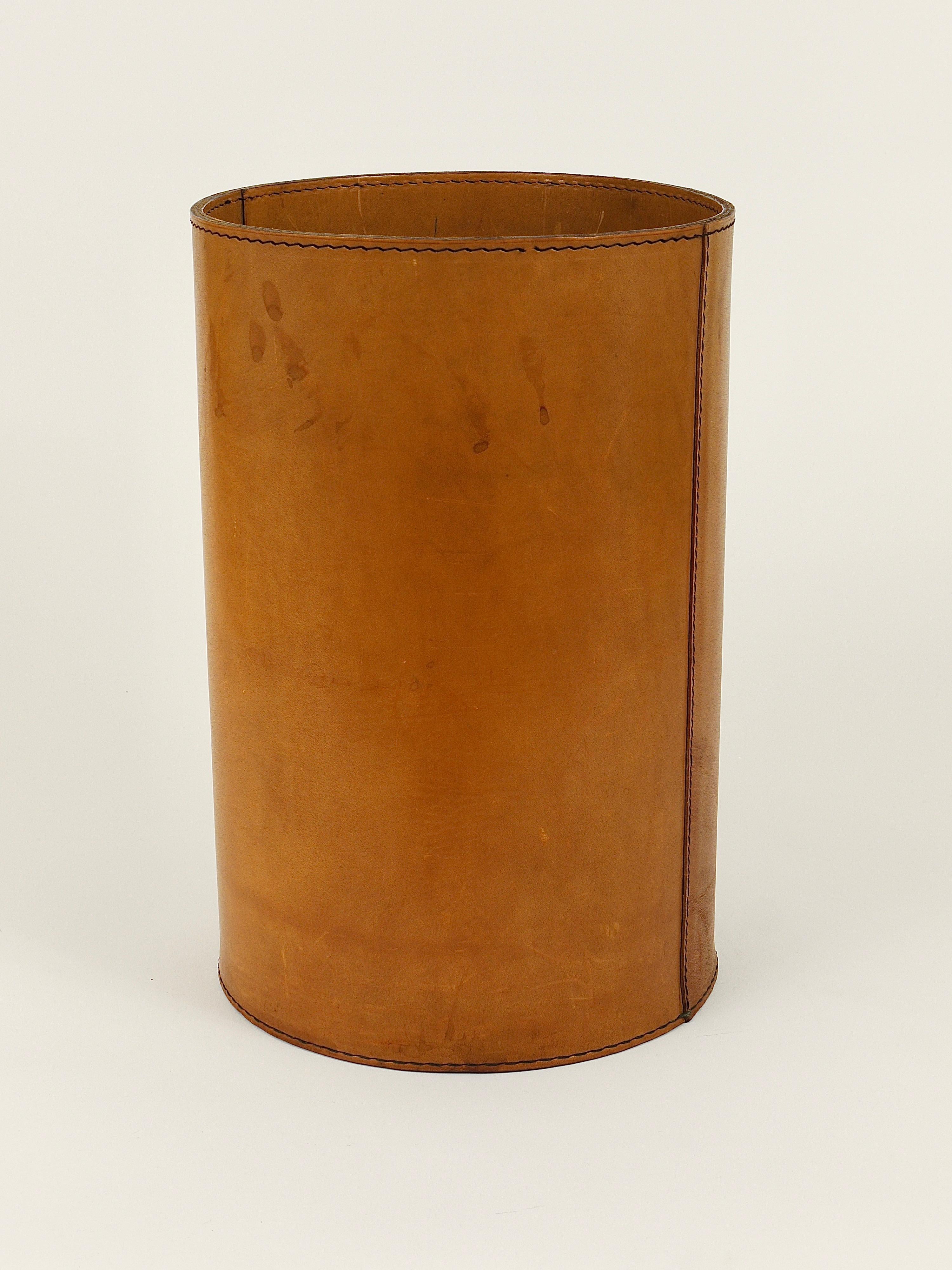 Mid-Century Carl Auböck Brown Leather Wastepaper Basket, Austria, 1950s In Good Condition In Vienna, AT