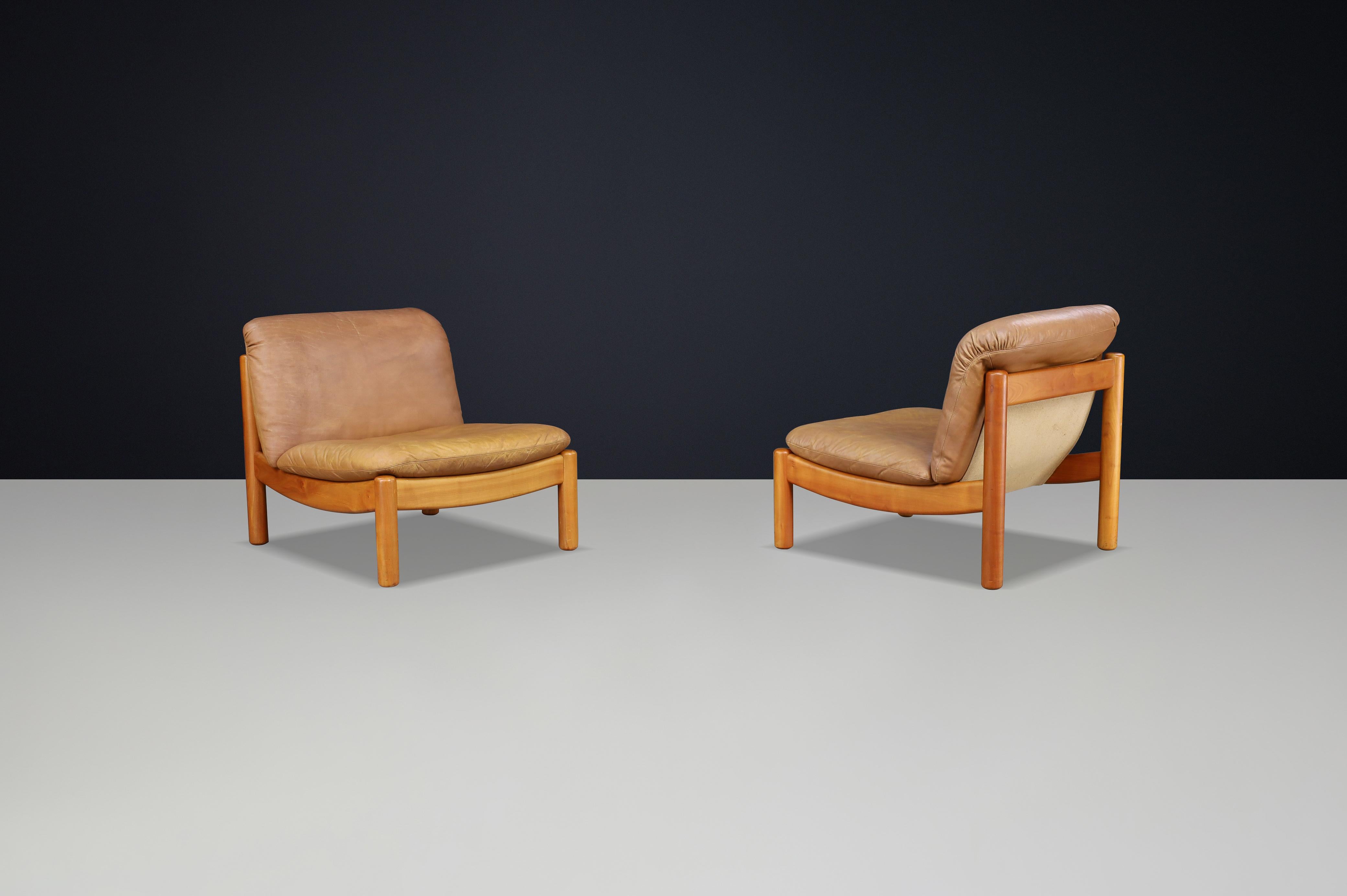 Sillas de salón Carl Straub de mediados de siglo en cuero patinado, Alemania, años 60 Cuero en venta