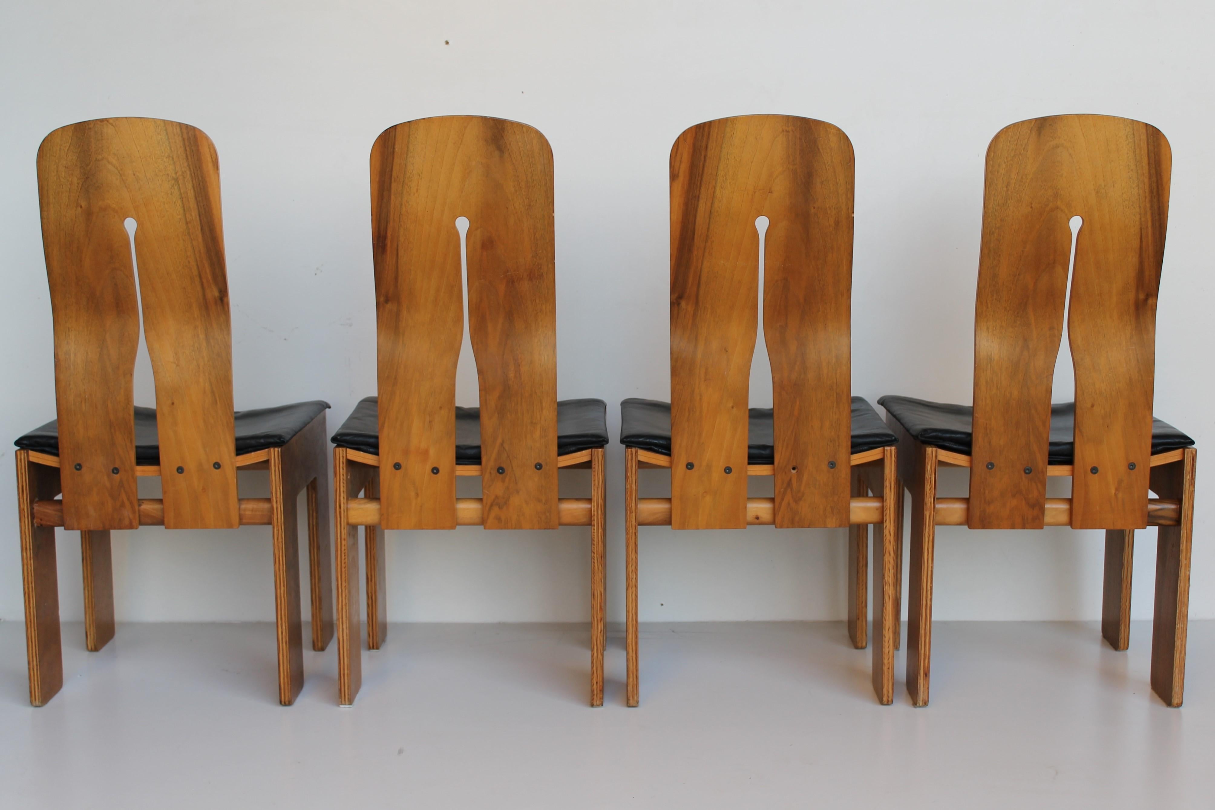 Midcentury Carlo Scarpa Natural Walnut Italian Chairs Mod 1934-765 Bernini, 1977 4