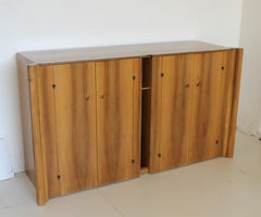 Midcentury Carlo Scarpa Natural Walnut and Brass Italian Sideboard, Bernini 1977