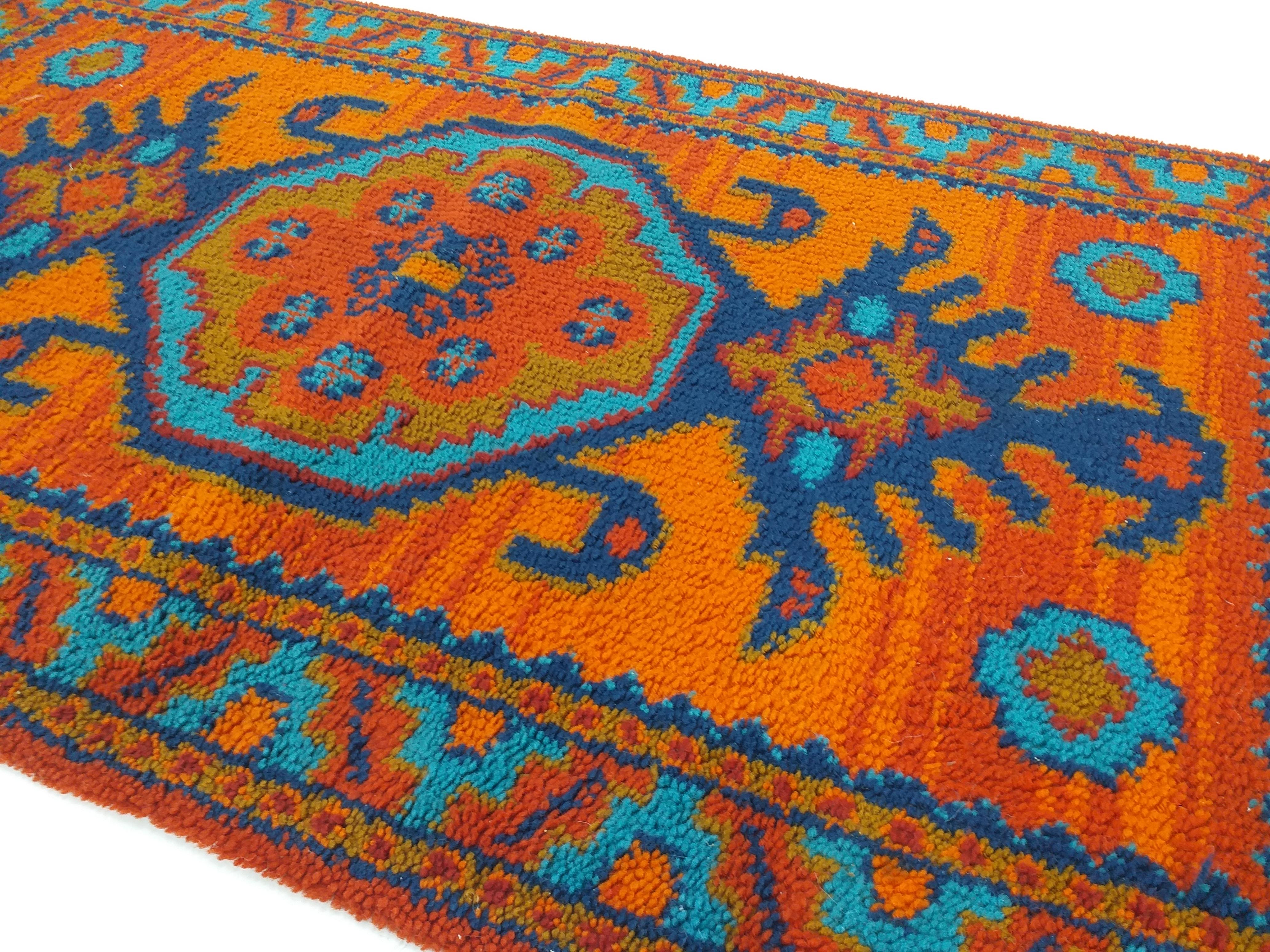 Mid Century Carpet / Rug in Ege Rya Style, 1970s In Good Condition For Sale In Praha, CZ