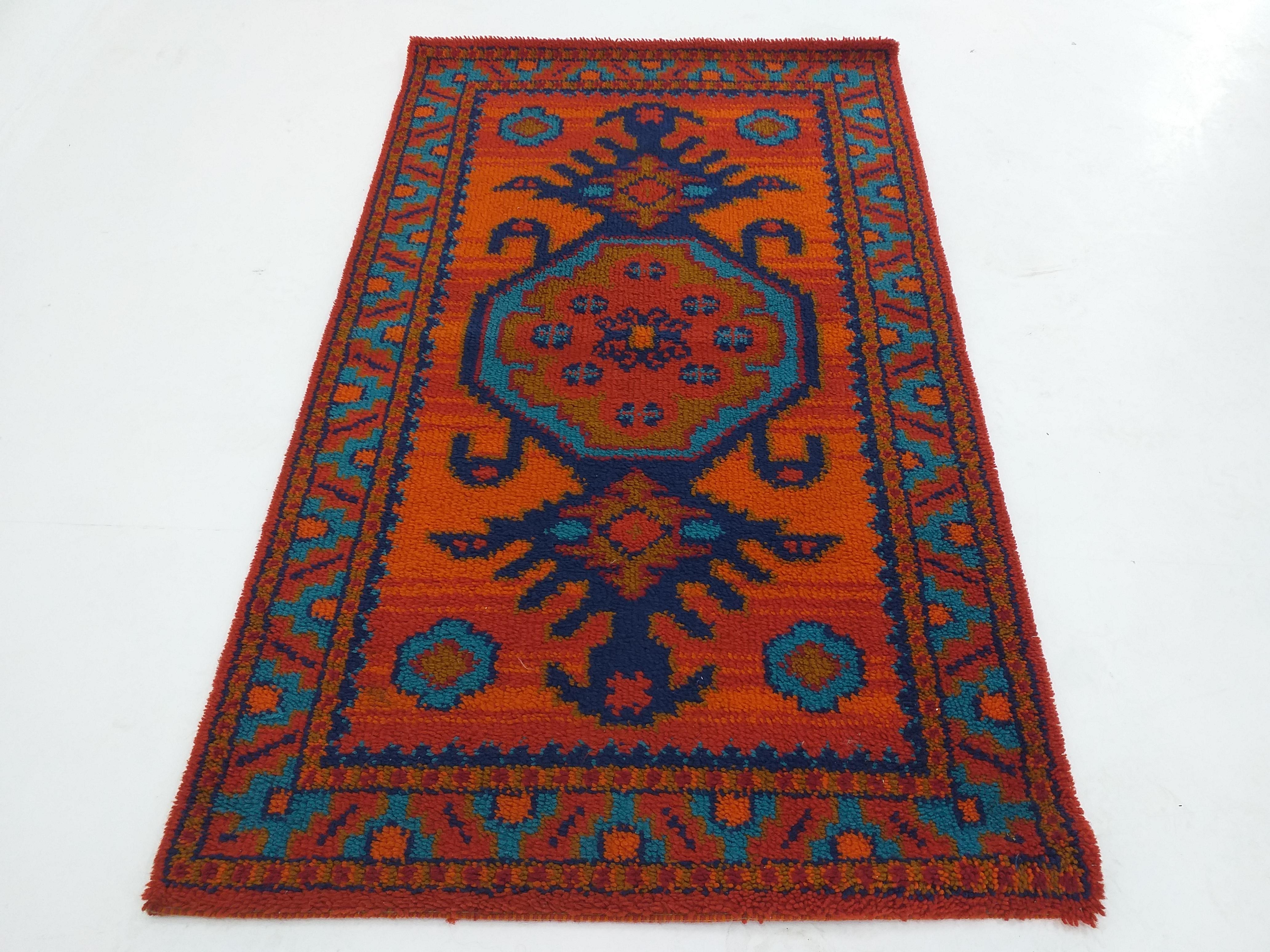 Mid Century Carpet / Rug in Ege Rya Style, 1970s For Sale 1