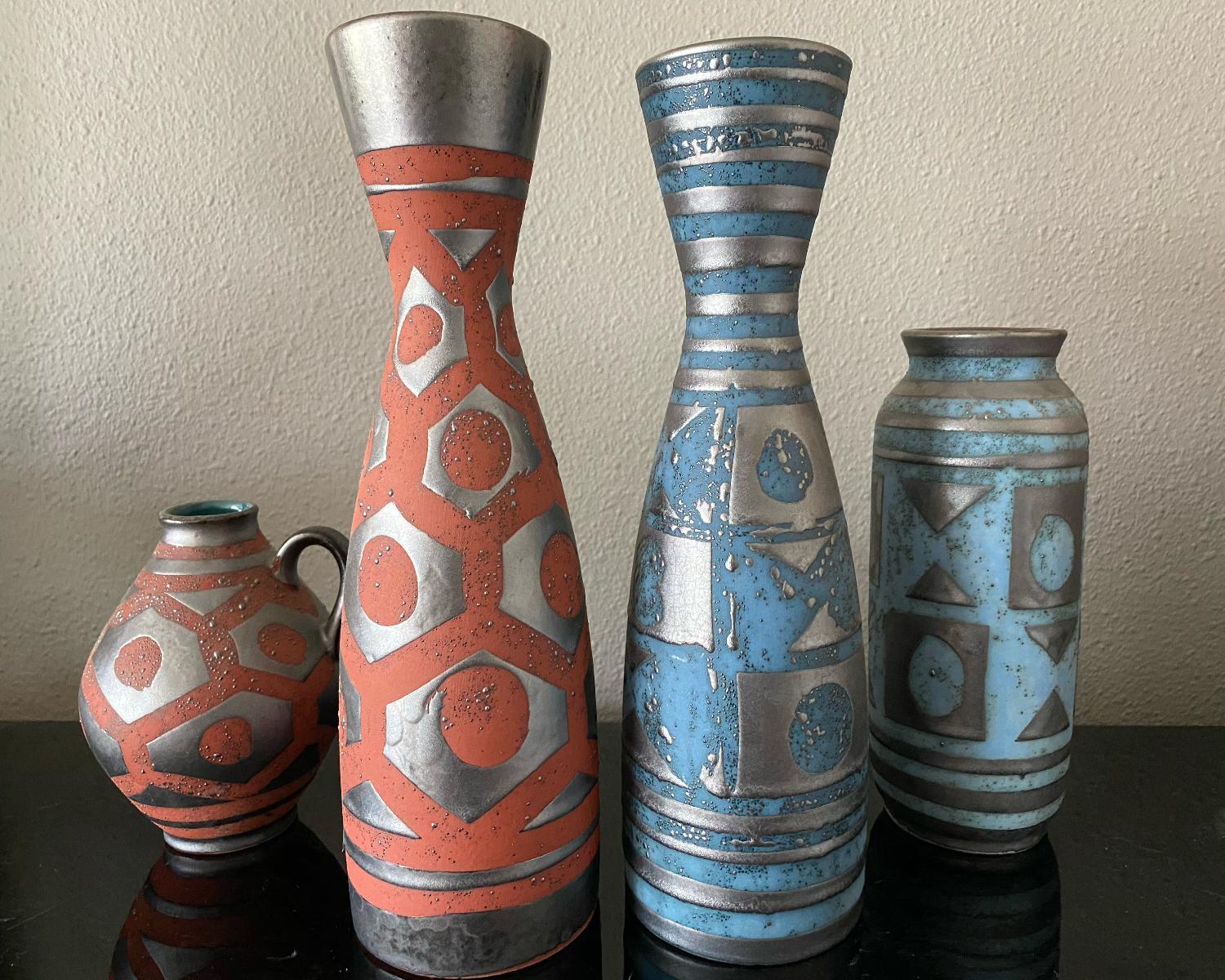 Mid-Century Modern Mid-Century Carstens Tonnieshof Germany Set of 4 Vases For Sale