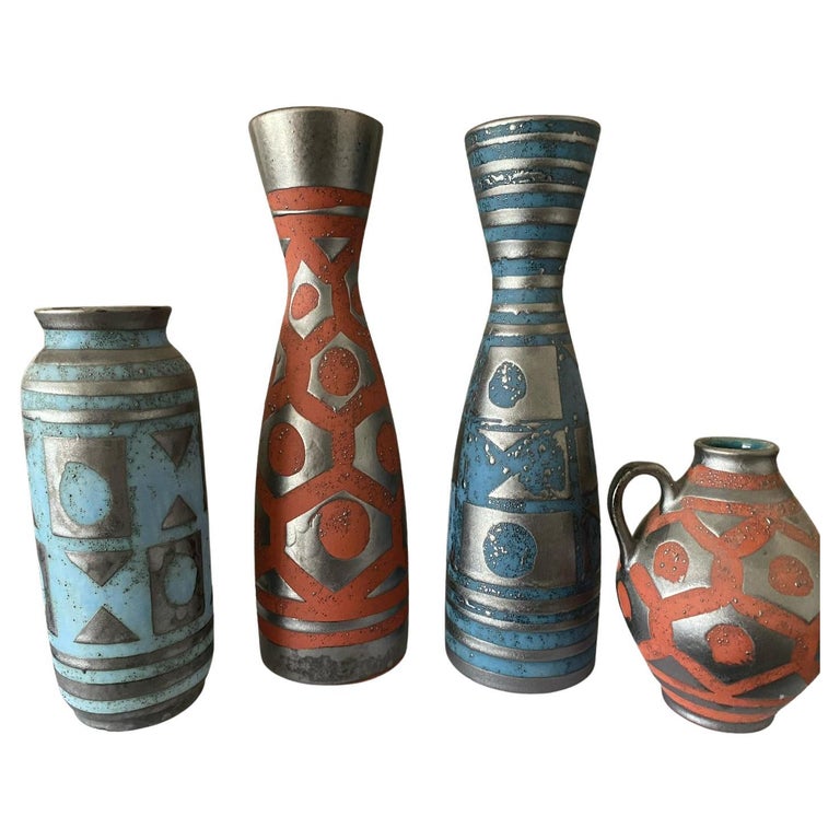 Mid-Century Carstens Tonnieshof Germany Set of 4 Vases For Sale