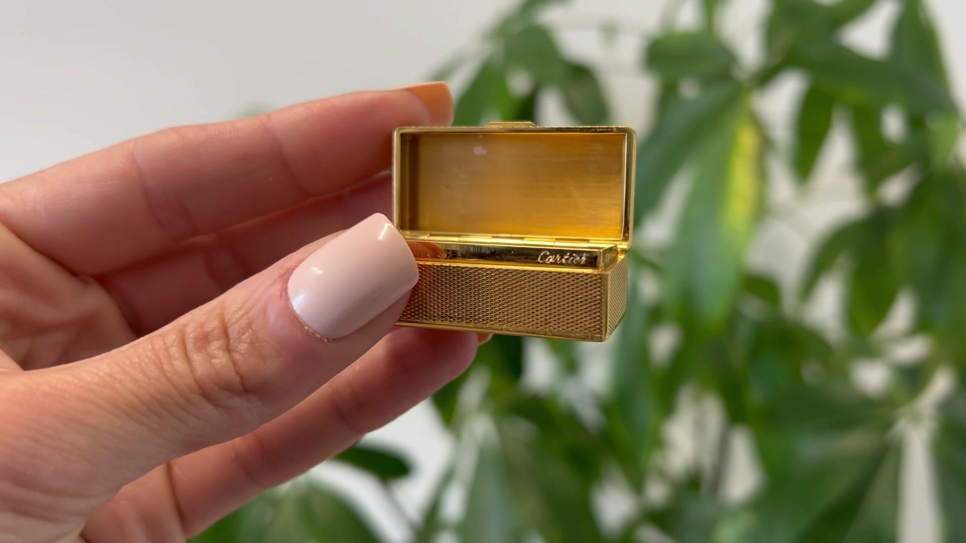 Mid Century Cartier Italy 18k Yellow Gold Pill Box In Good Condition In Beverly Hills, CA