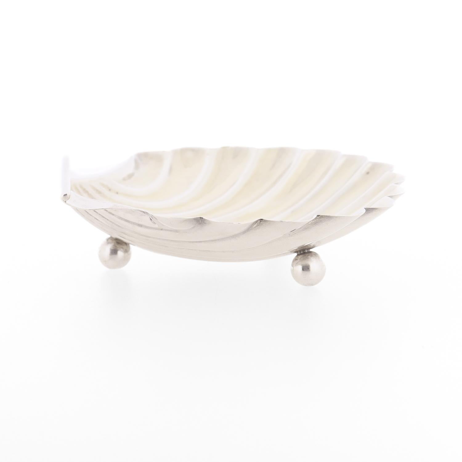 20th Century Mid-Century Cartier Sterling Silver Shell Shaped Footed Dish