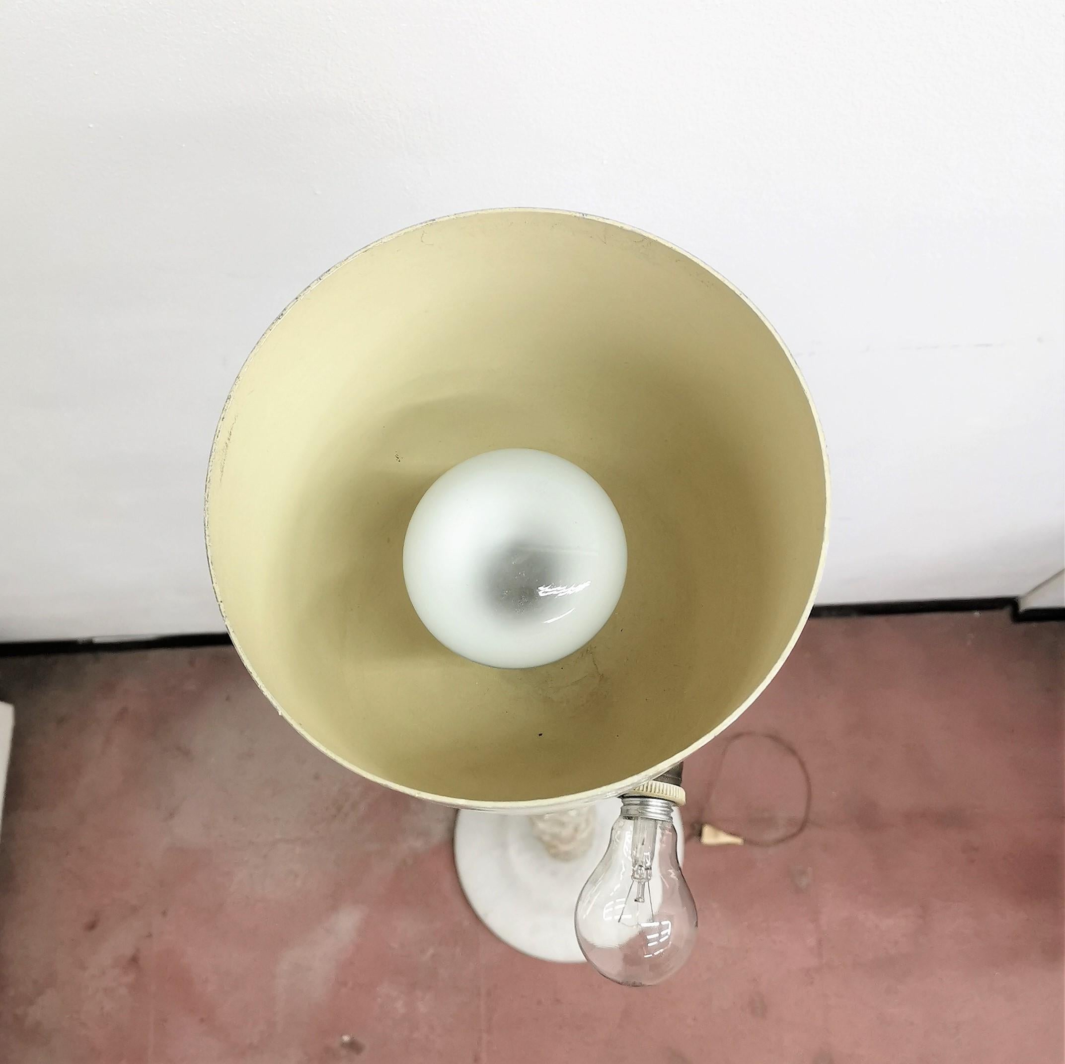 Mid-Century Carved Alabaster and Brass Floor Lamp, 50s, Italy 9