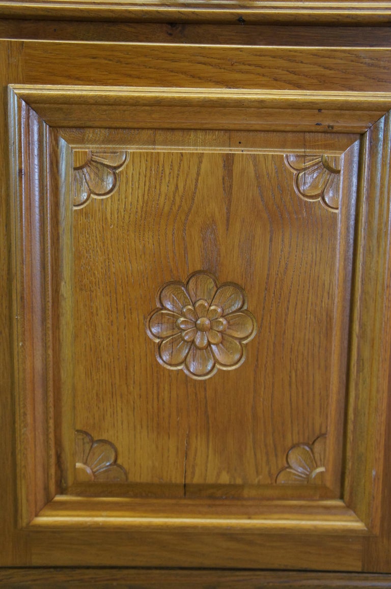 Mid-Century Carved Floral Oak Kitchen Cupboard China Hutch Buffet Cabinet For Sale 6