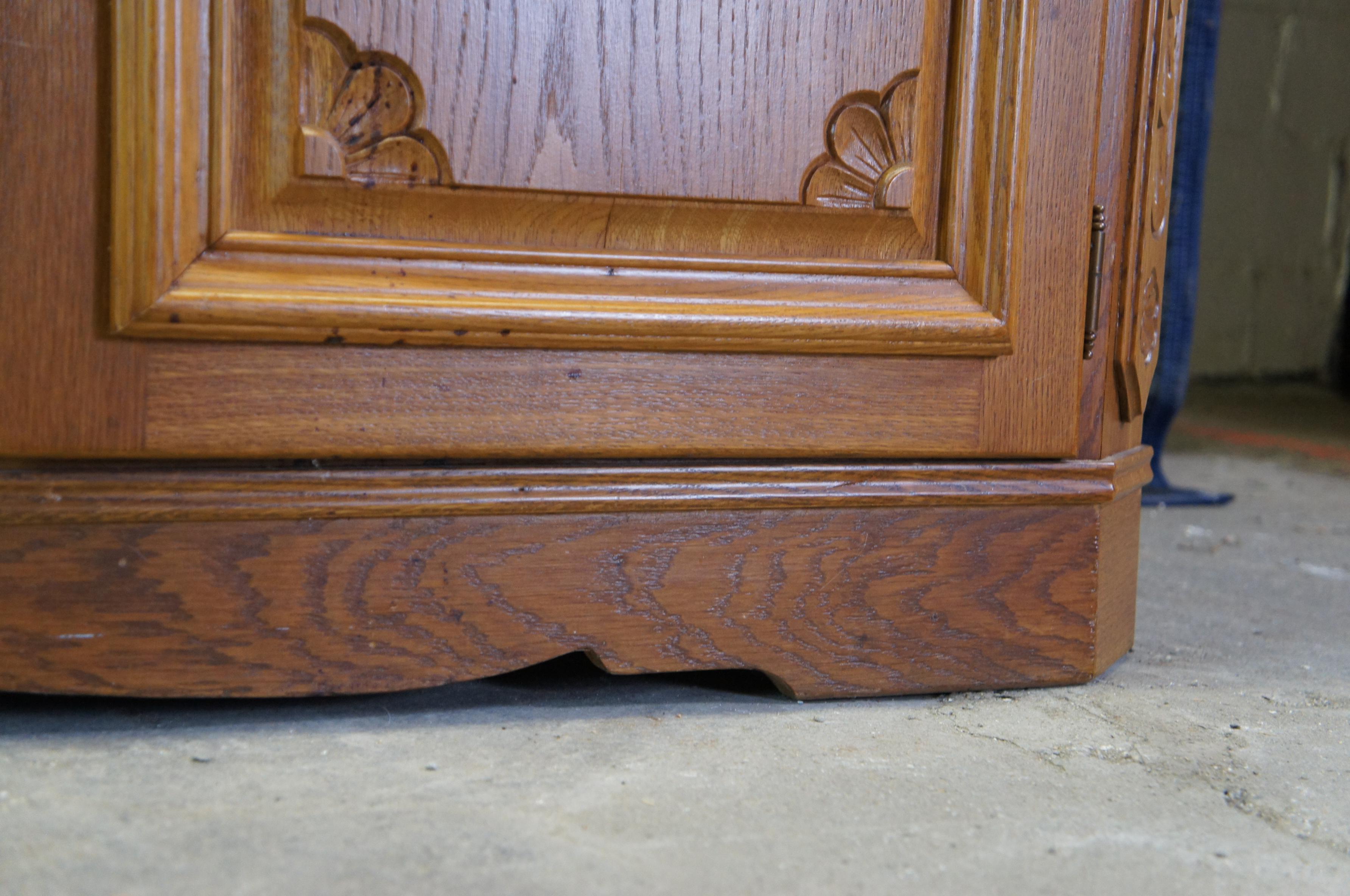 Mid-Century Carved Floral Oak Kitchen Cupboard China Hutch Buffet Cabinet 6