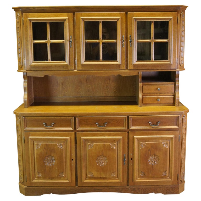 Mid-Century Carved Floral Oak Kitchen Cupboard China Hutch Buffet Cabinet For Sale