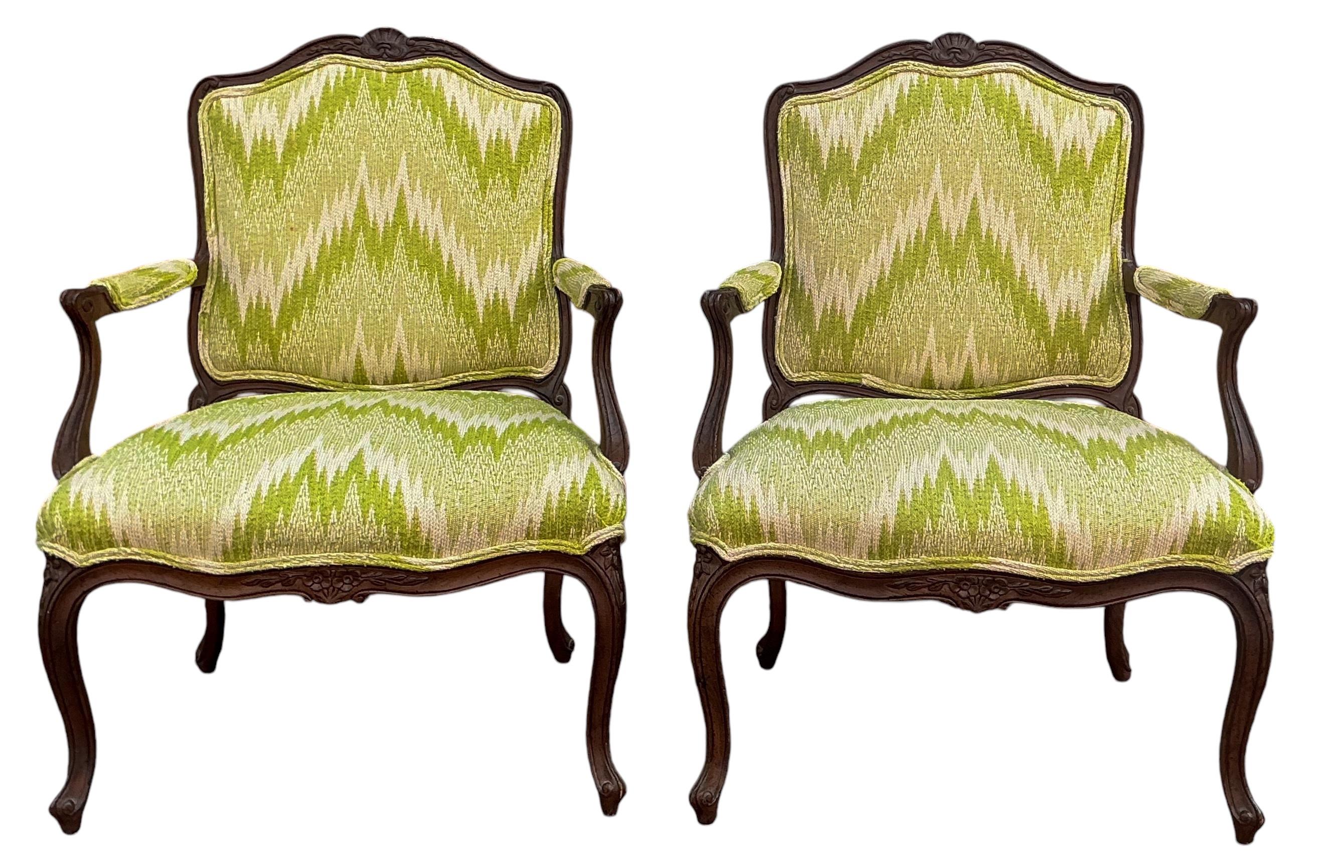 Mid-Century Carved Fruitwood French Louis XIV Style Bergere Chairs -Pair For Sale 1