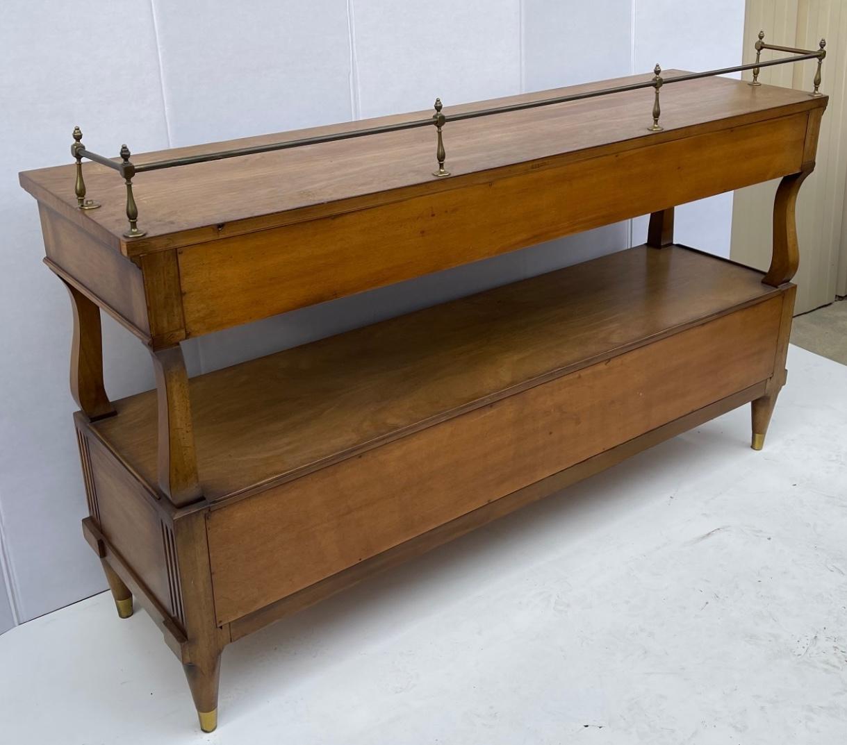 Mid-Century Carved Mahogany Neo-Classical Style Credenza / Sideboard / Bar In Good Condition For Sale In Kennesaw, GA