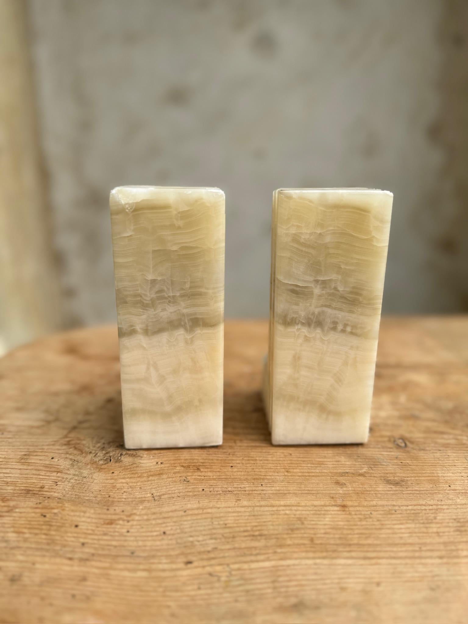 Mid Century Carved Marble Onyx Stone Aztec Mayan Tribal Bookends In Good Condition For Sale In West Hollywood, CA