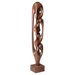 Escultura Abstracta de Palo de Rosa Tallado de Mediados de Siglo