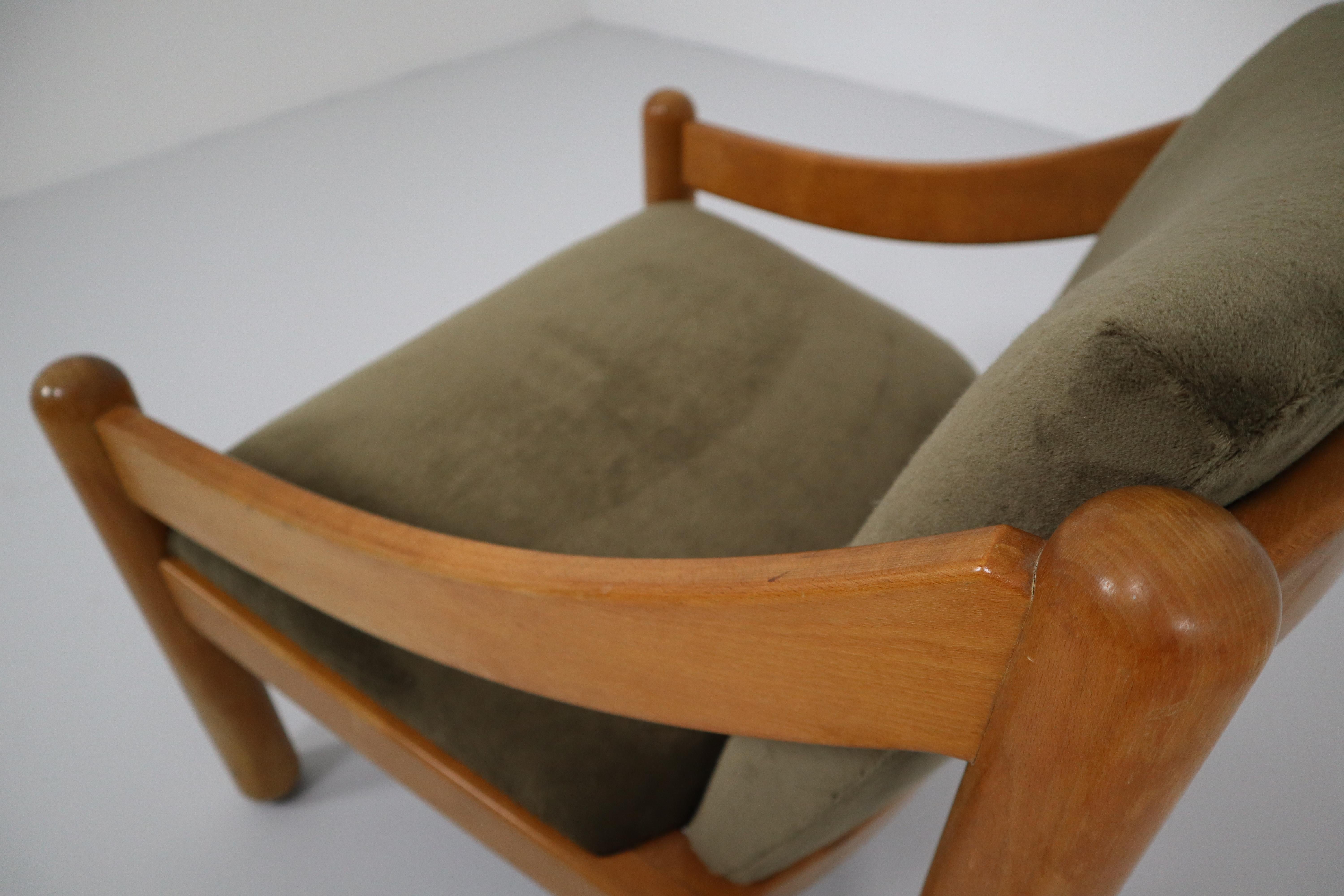 Midcentury Cassina Carimate Chairs by Vico Magistretti, Italy, 1970s 2