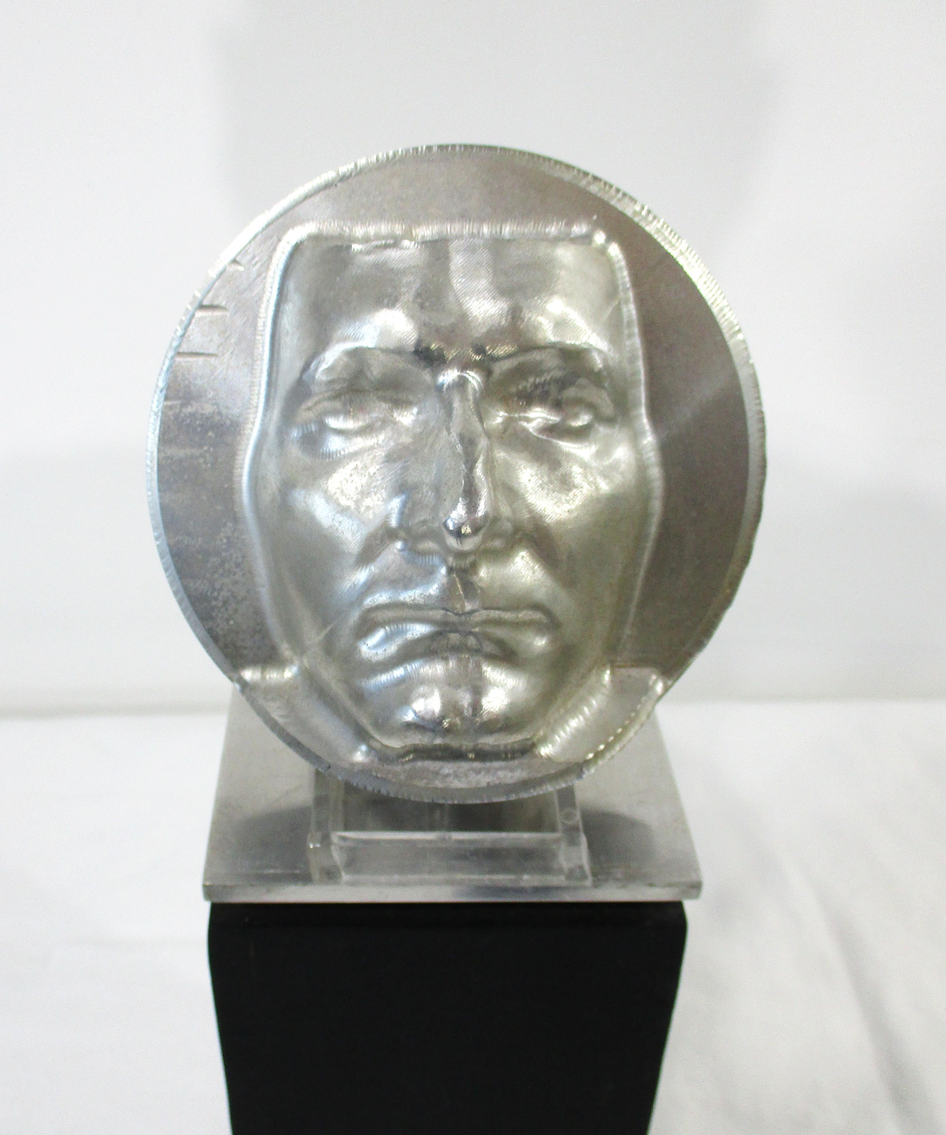 XX secolo Scultura di testa/fronte in fusione di metà secolo firmata 