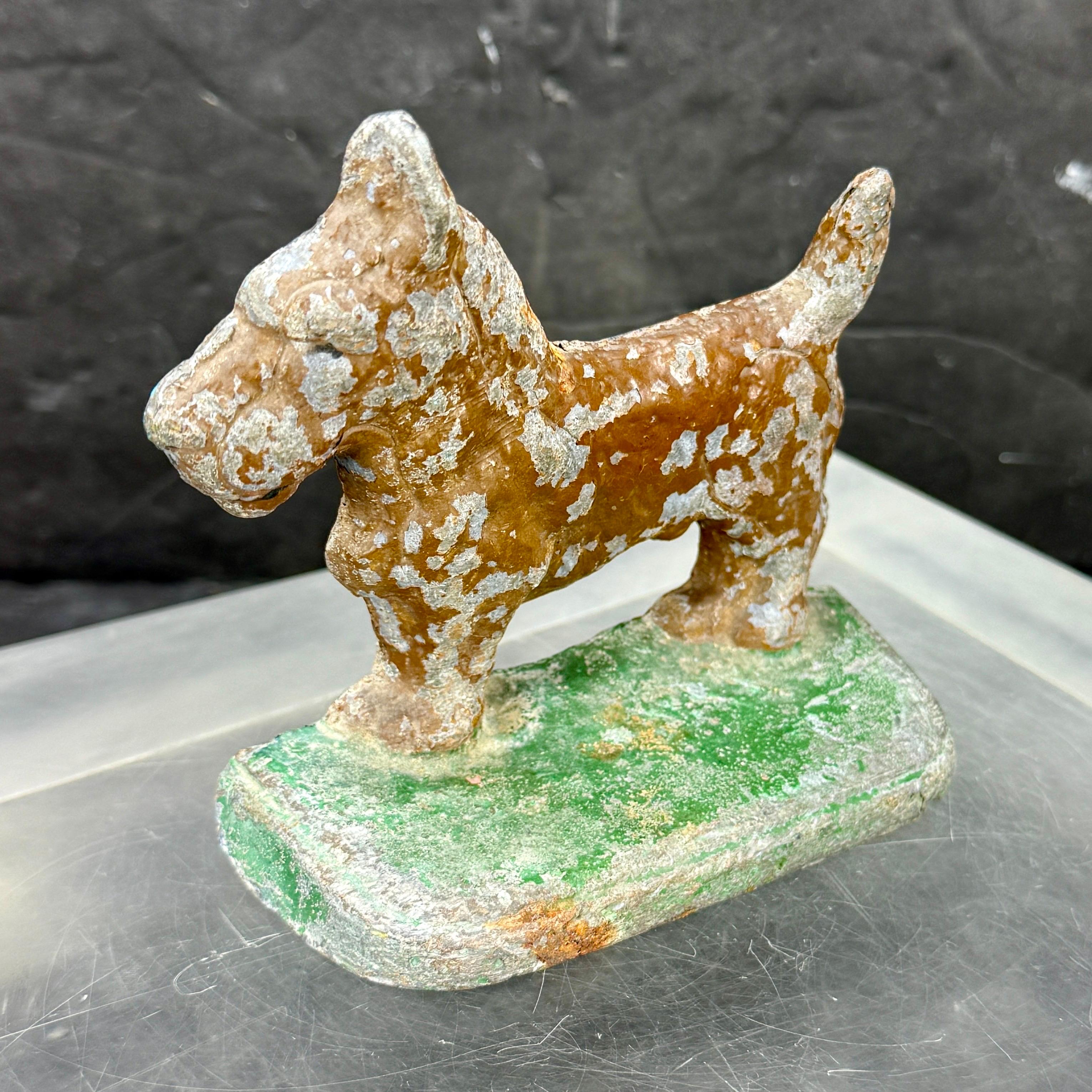 Mid-Century Cast Terrier Hund Buchstütze Türstopper Skulptur (Gegossen) im Angebot