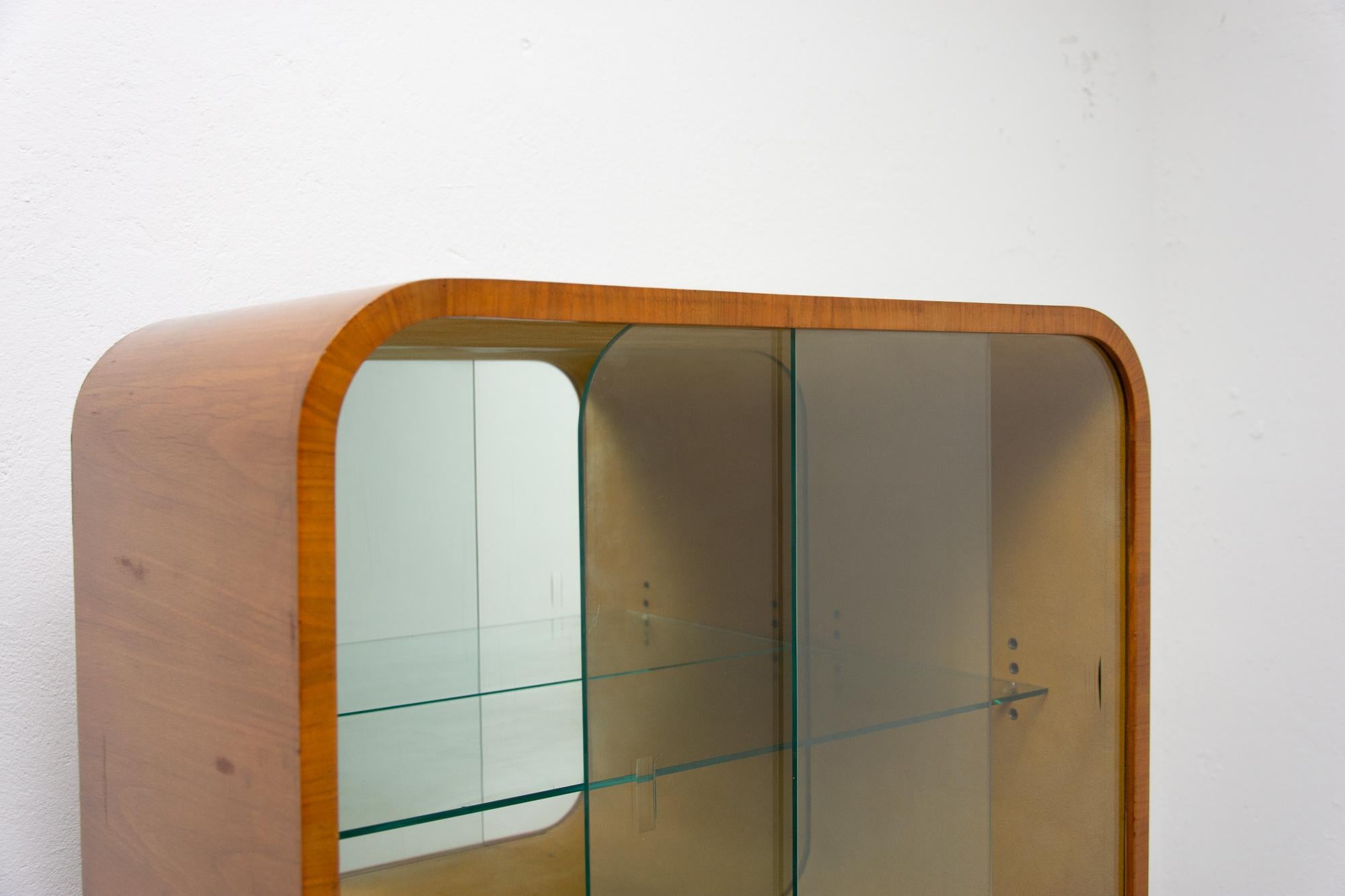 Midcentury Cataloque Display Case by Jindrich Halabala for Up Zavody, 1940s In Good Condition In Prague 8, CZ