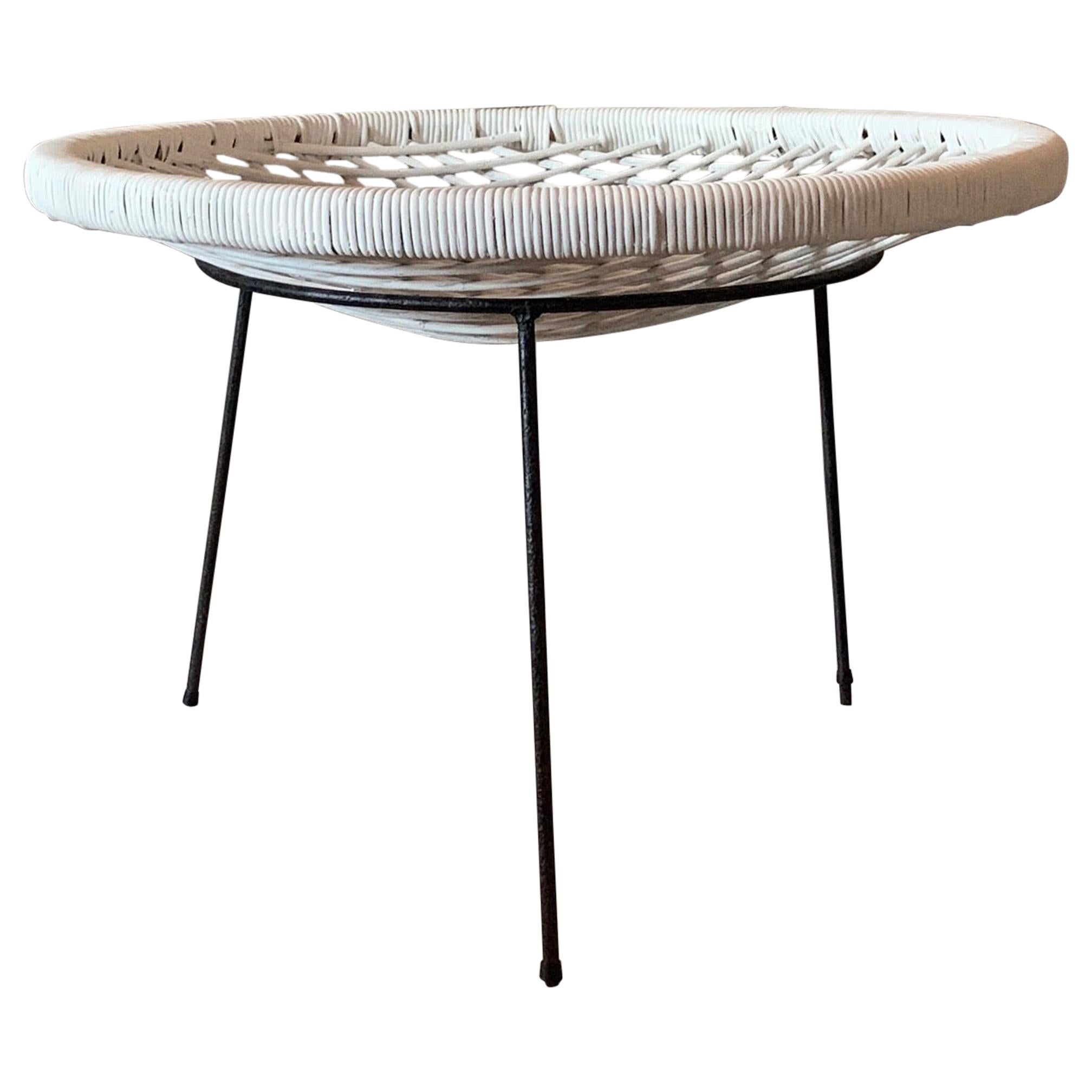 Midcentury Catch All Tablett Tisch Rattan im Angebot