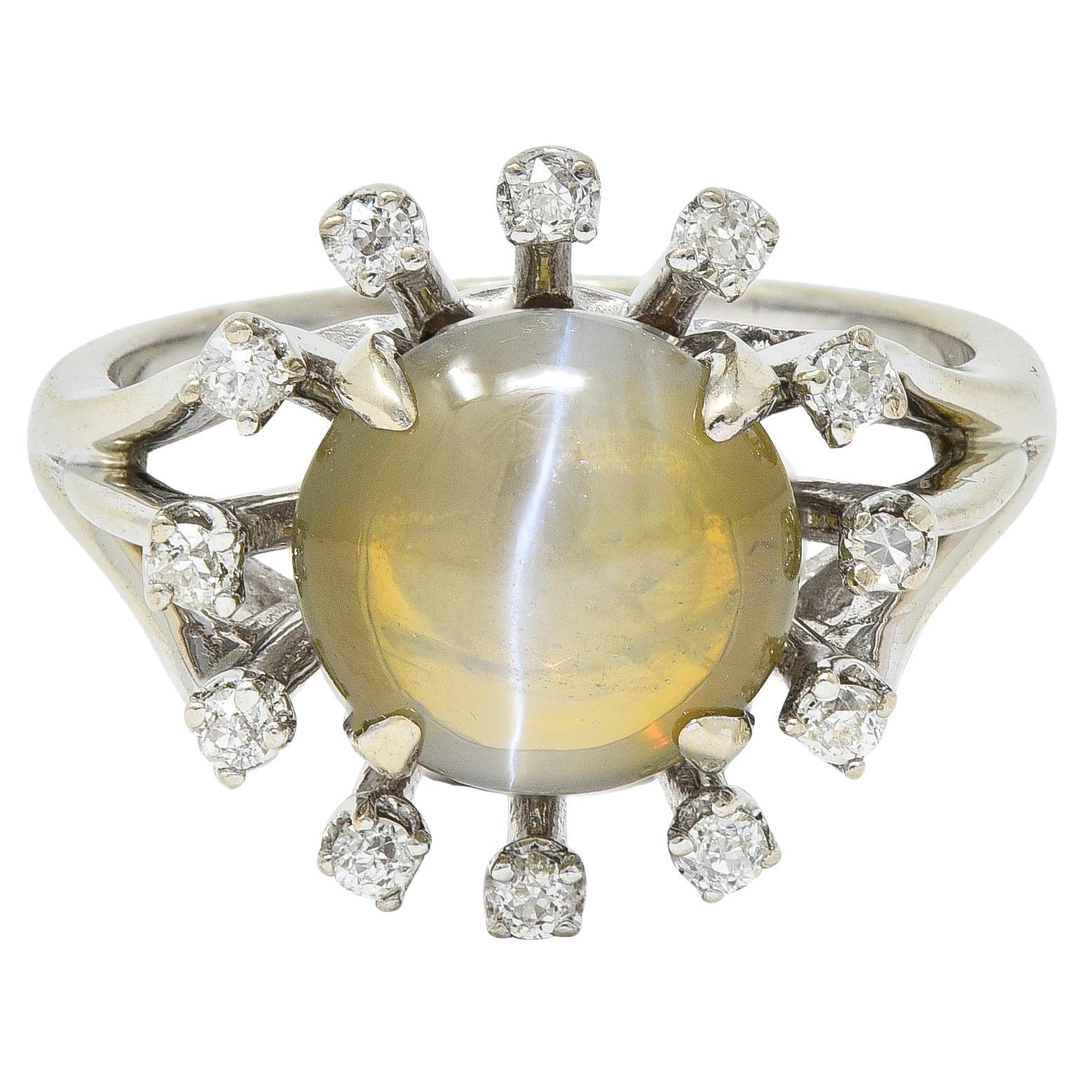 Bague en or blanc 14 carats, œil de chat, chrysobéryl et diamant du milieu du siècle dernier