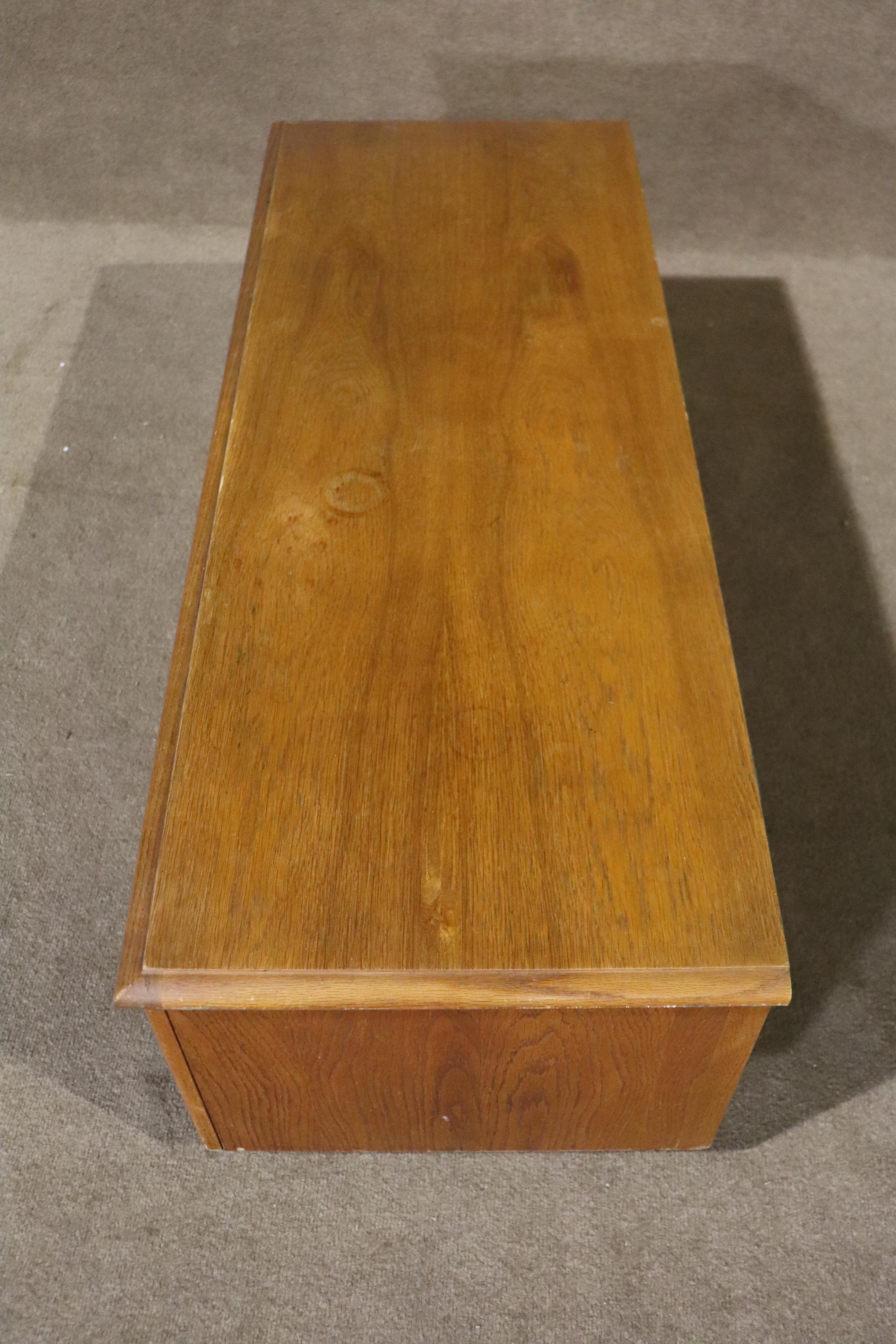 Mid-Century Modern Mid-Century Cedar Chest by Lane For Sale