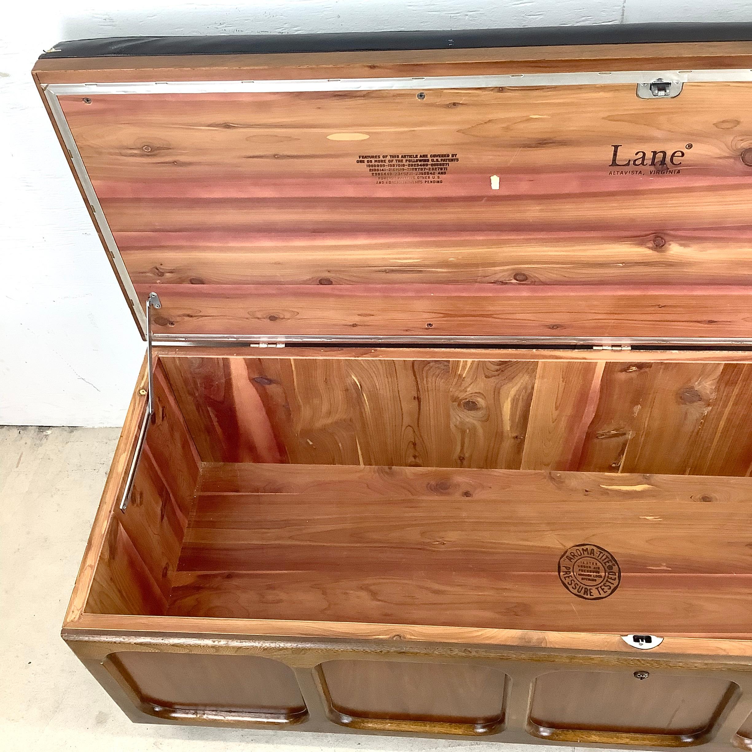 Midcentury Cedar Storage Bench from Lane Furniture 3