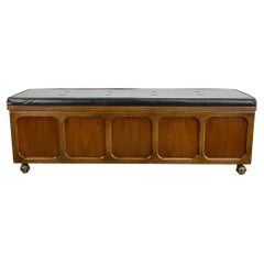 Vintage Midcentury Cedar Storage Bench from Lane Furniture