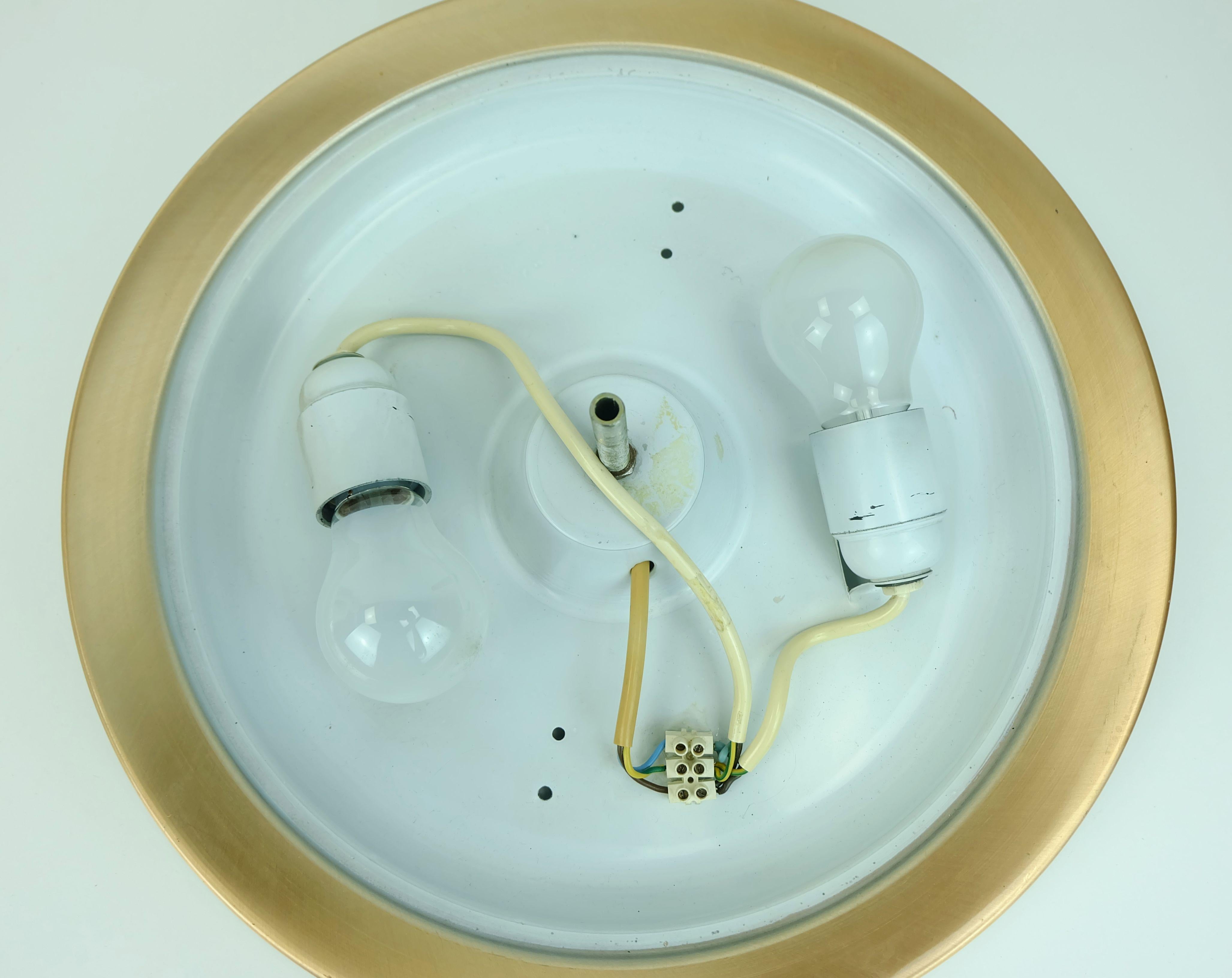 Métal Plafonnier LAMP encastré du milieu du siècle dernier en verre texturé et aluminium 1970 en vente