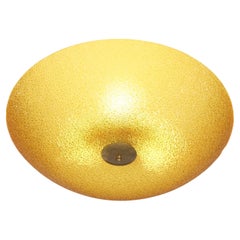 Deckenleuchte aus Messing und Bernsteinglas, Lasipaino Oy, Finnland 1950er Jahre