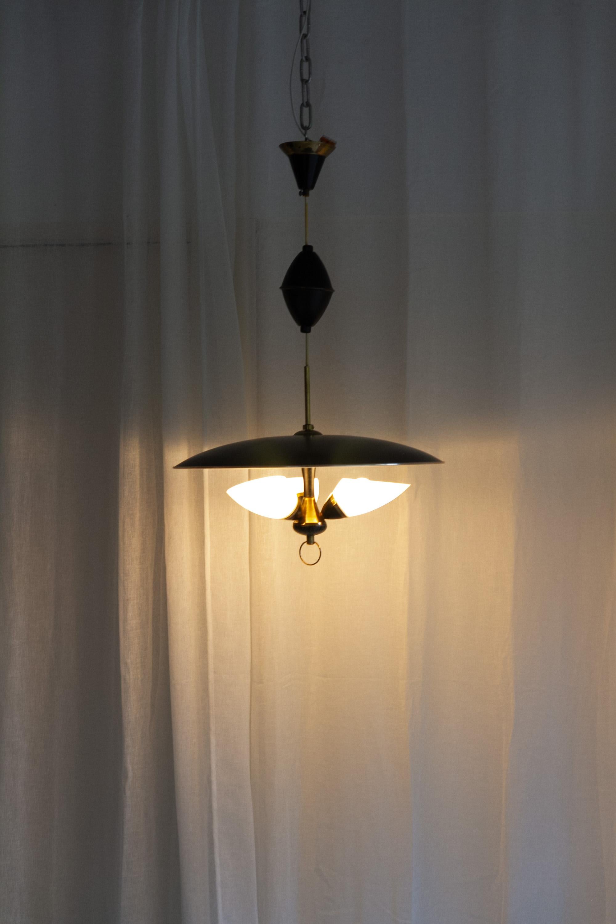Ciondolo da soffitto di metà secolo di T. Røste & Co, Norvegia. 1950s. in vendita 9