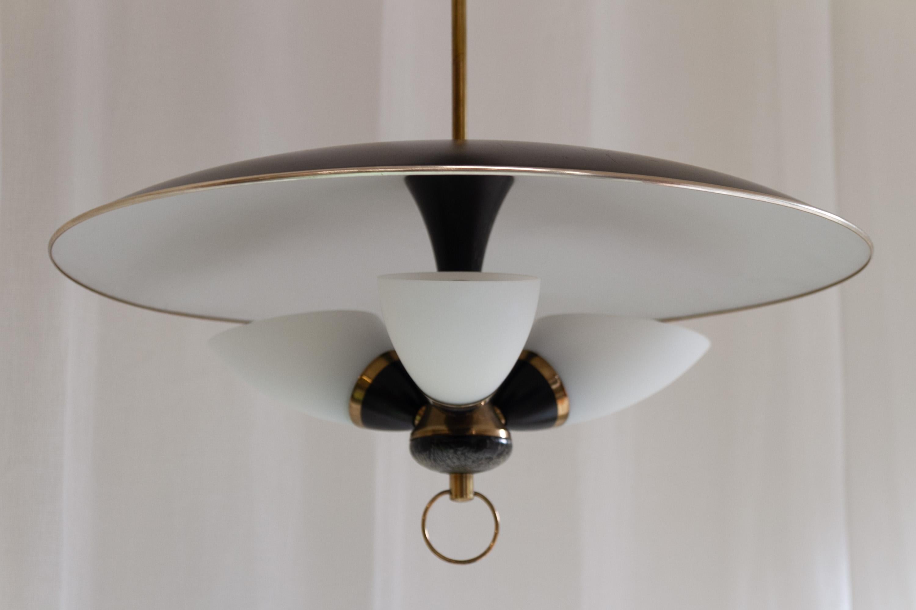 Ciondolo da soffitto di metà secolo di T. Røste & Co, Norvegia. 1950s. in vendita 12
