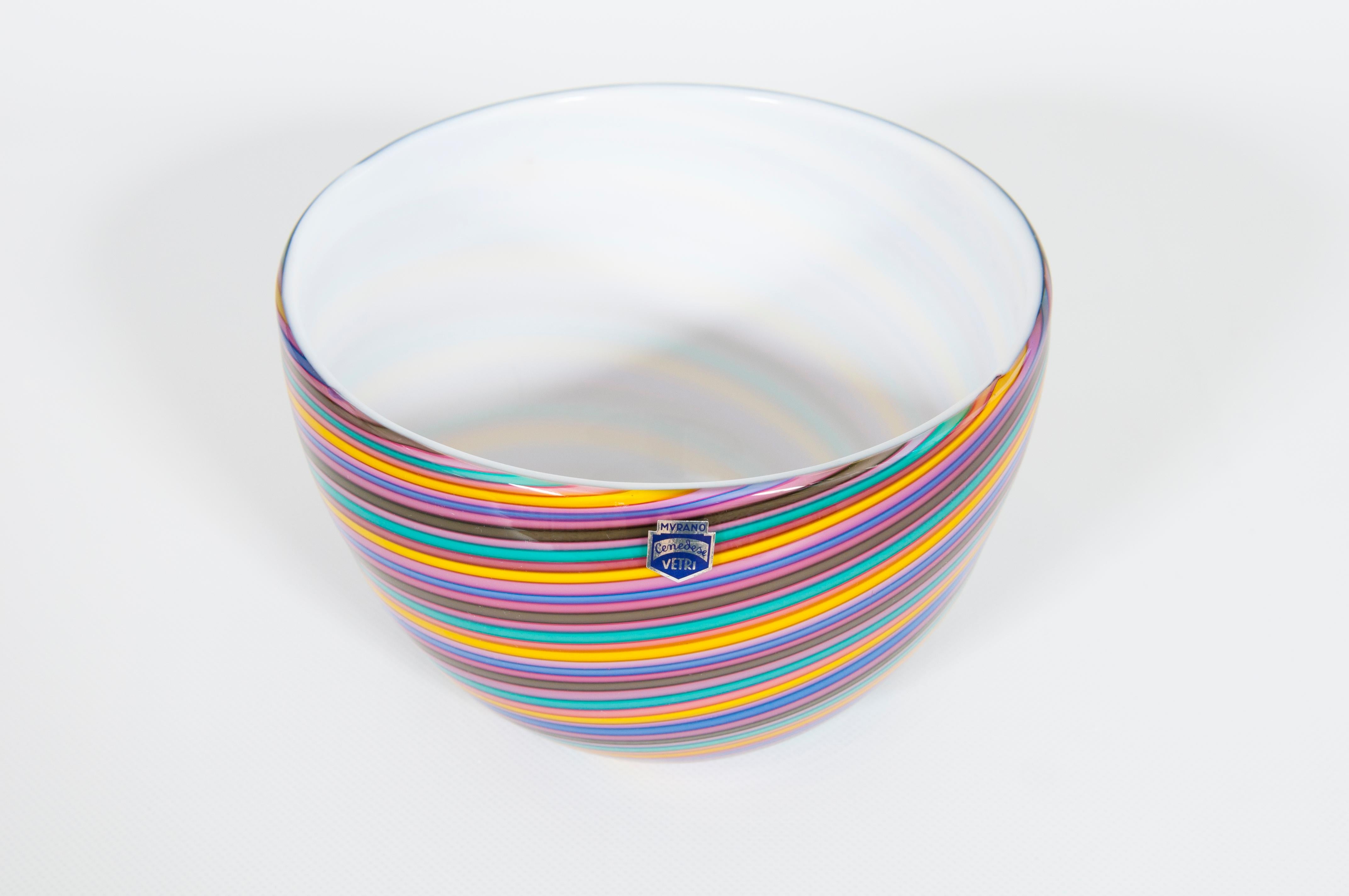 Ciotola in vetro di Murano di metà secolo 1960 in vendita 11