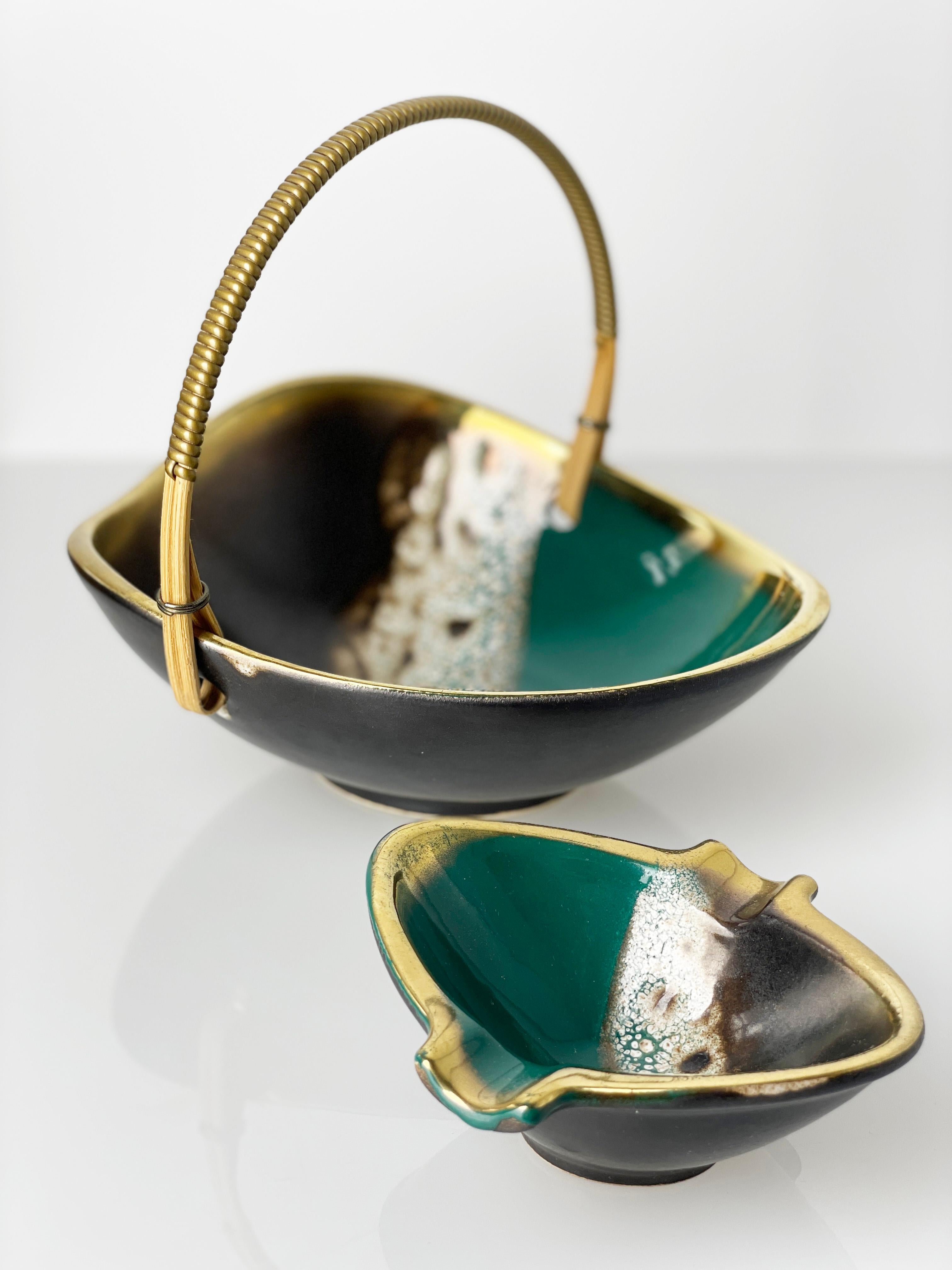 Mid-Century Modern Cendrier et boîte d'allumettes en céramique du milieu du siècle en vente