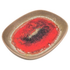 Mid Century ceramic bowl from the Karlsruher Majolika by F. Glatzle. 1963 