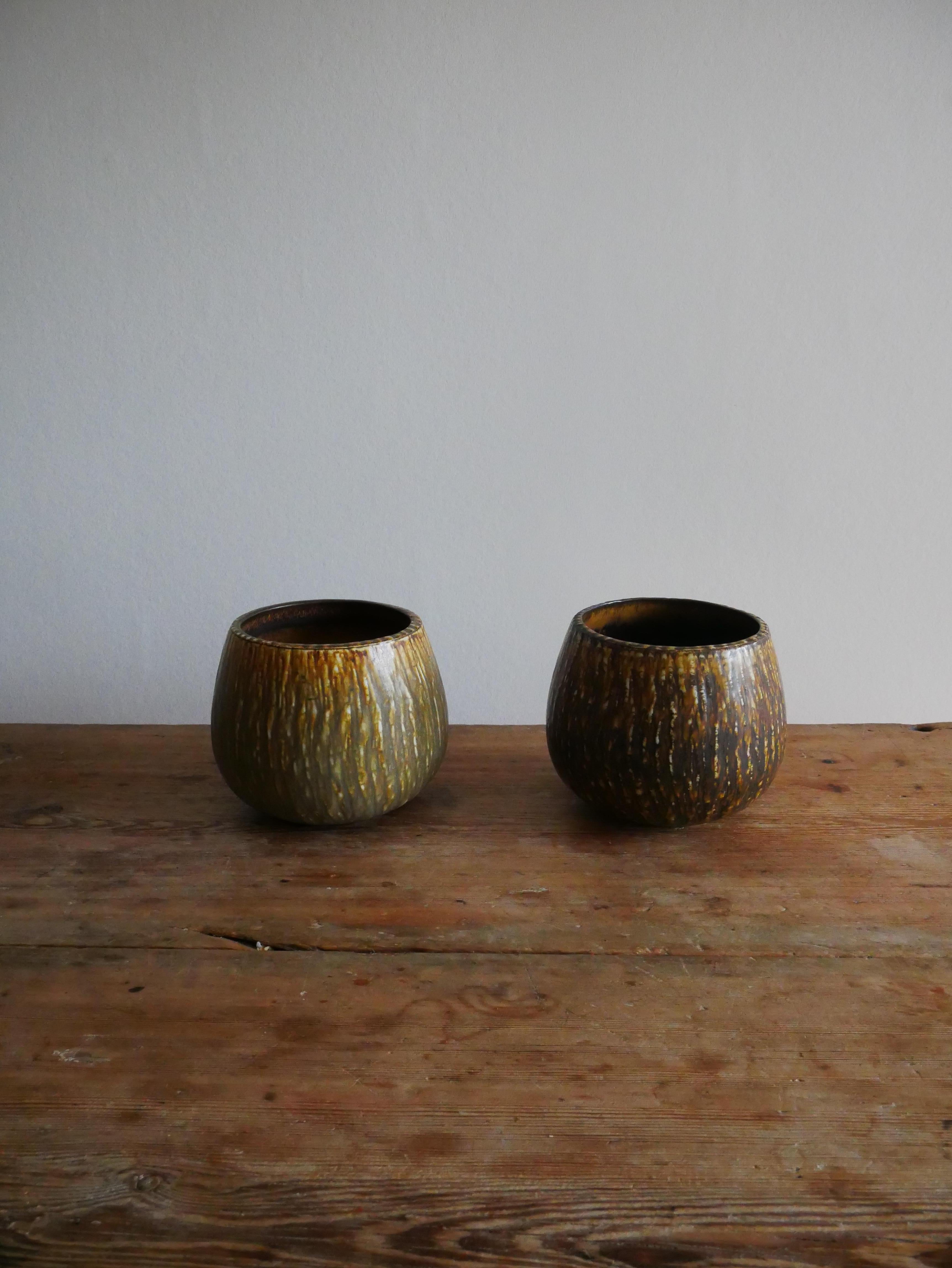 A Set of two Ceramic Bowls 