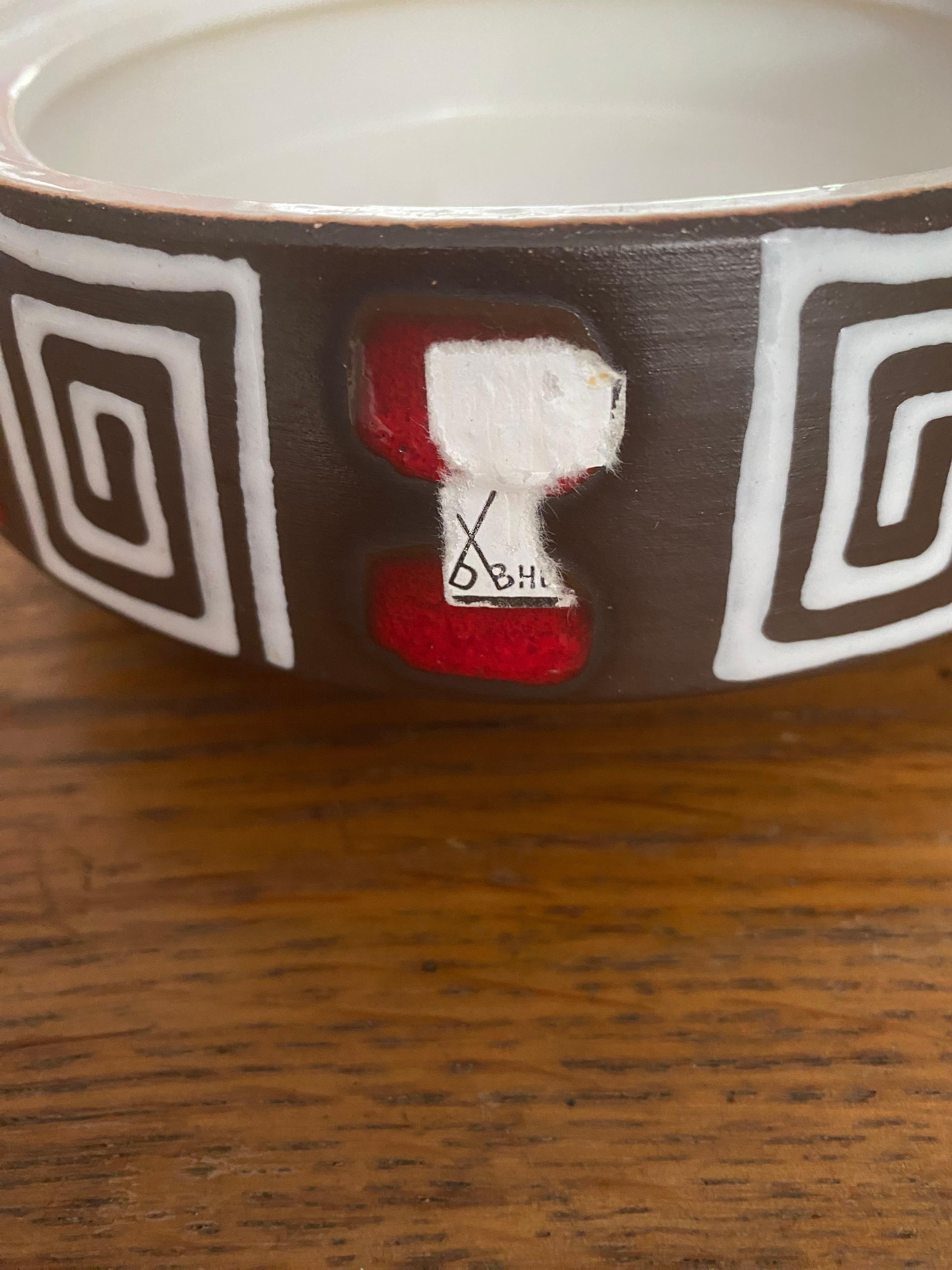 Mid-Century Ceramic Bowl with wooden top For Sale 4