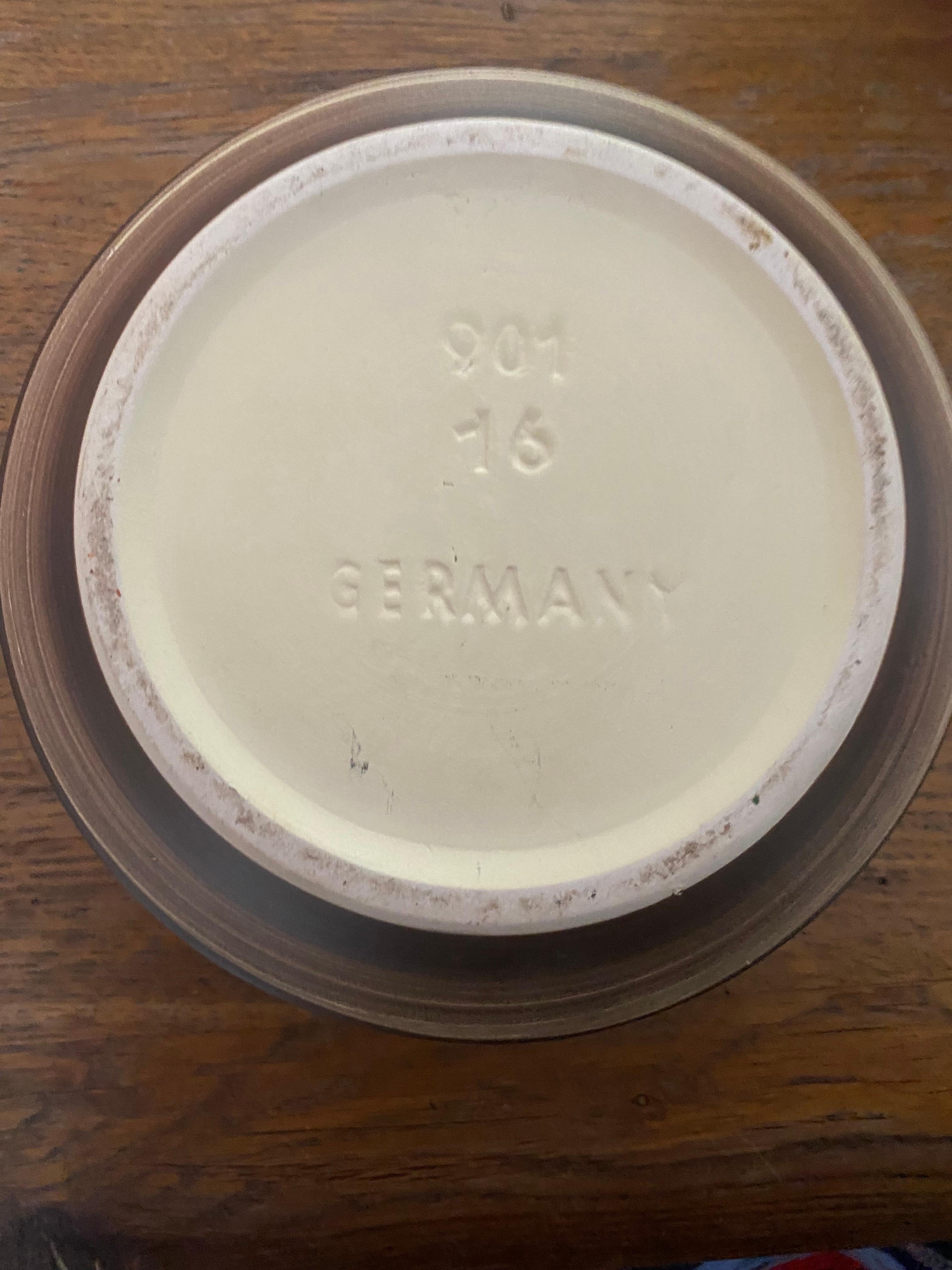 Mid-20th Century Mid-Century Ceramic Bowl with wooden top For Sale