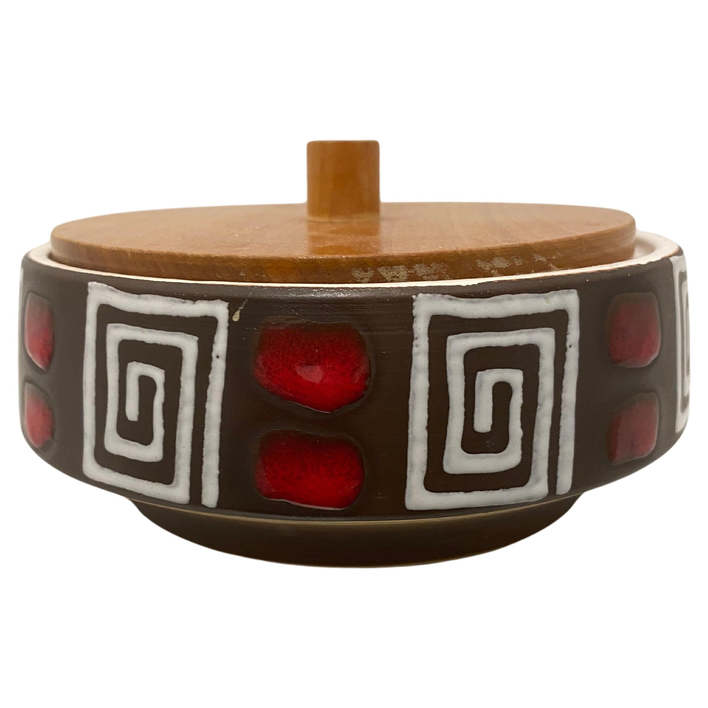 Mid-Century Ceramic Bowl with wooden top For Sale