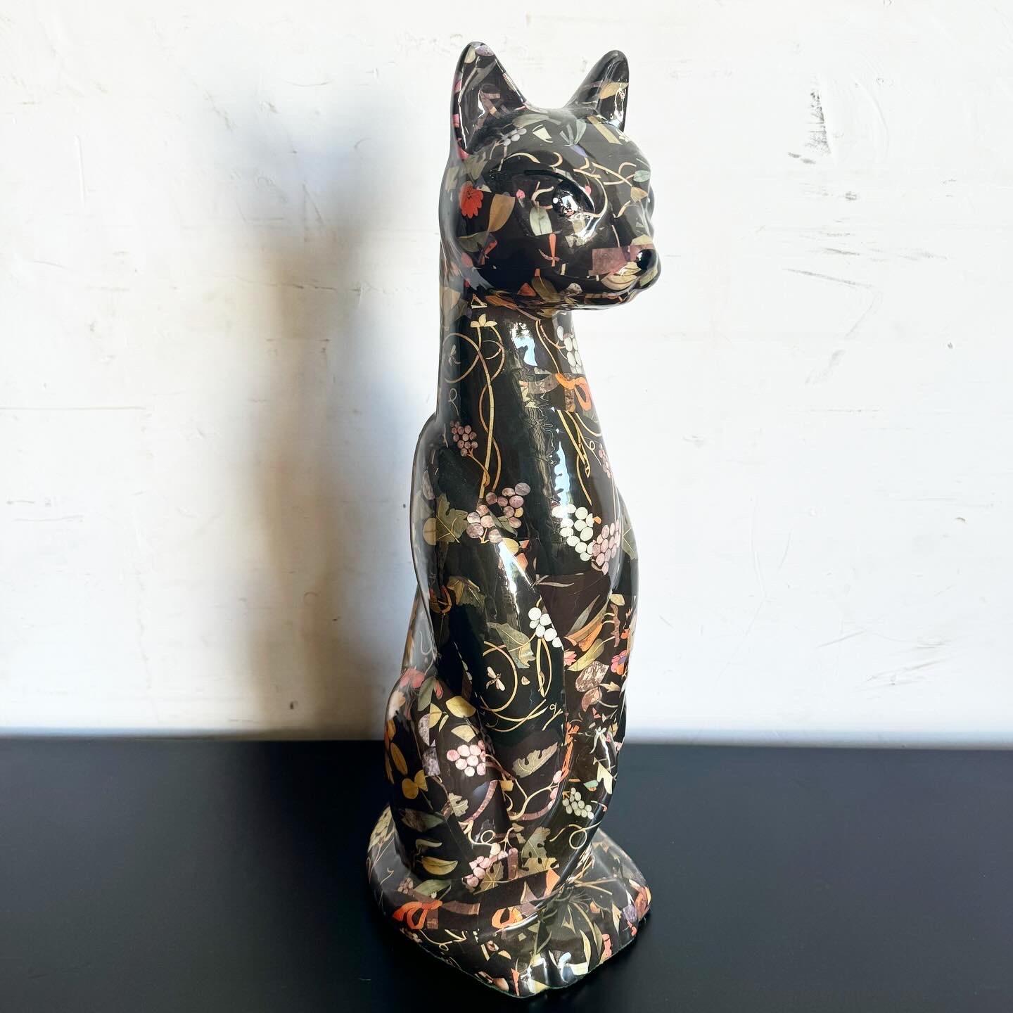 Gatto in ceramica del metà secolo scorso con finitura a motivi foliage In condizioni buone in vendita a Delray Beach, FL