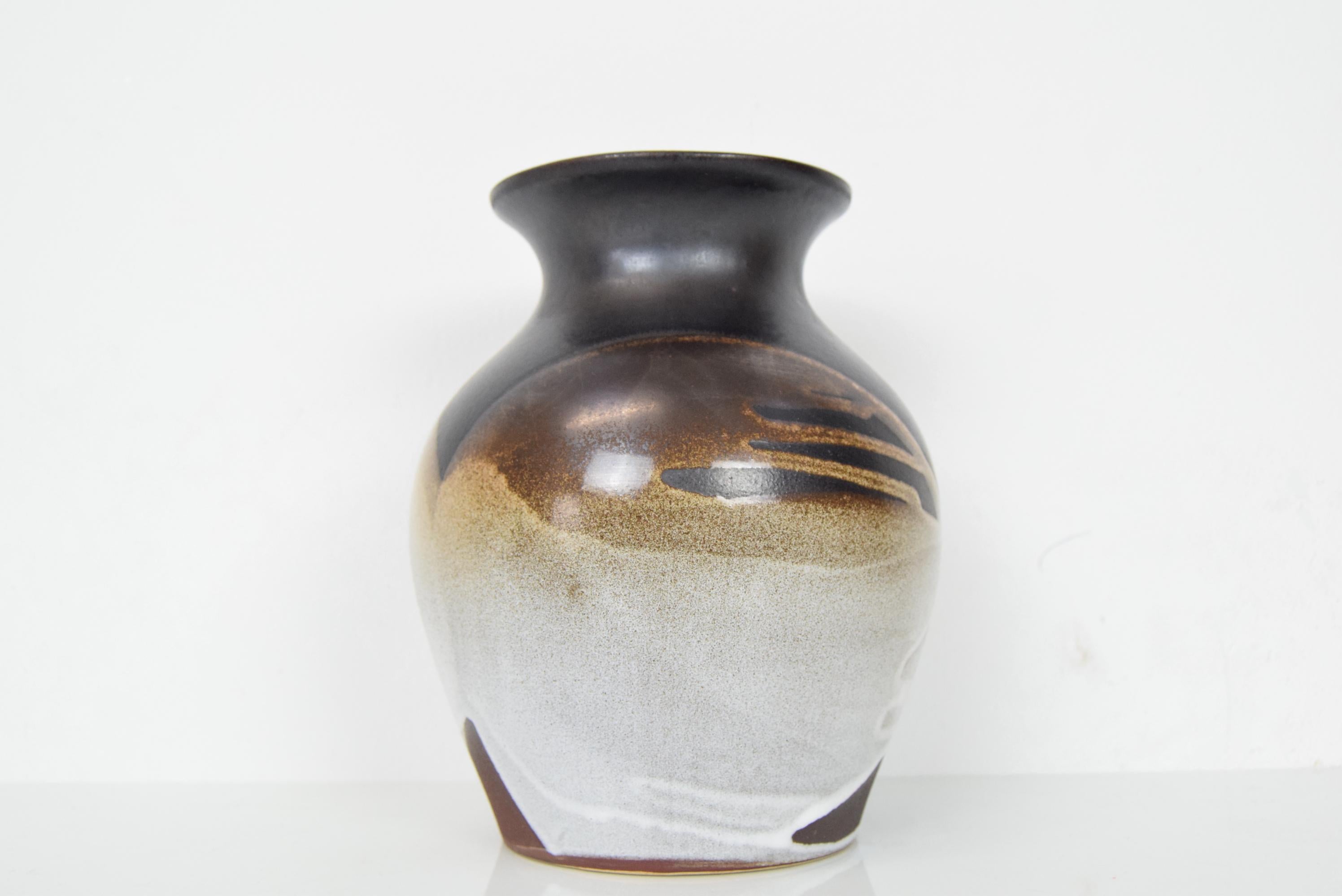 Mid-Century Modern Vase décoratif en céramique du milieu du siècle, années 1960.  en vente