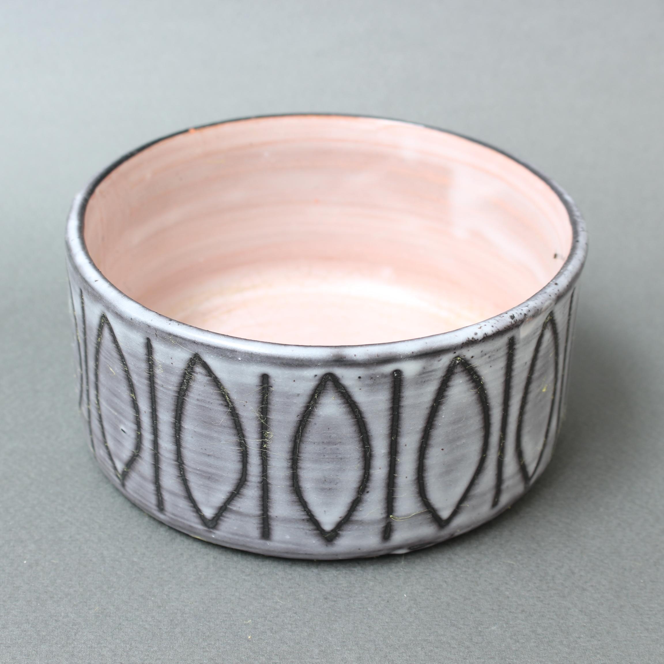 Midcentury Ceramic Deep Dish by Jacques Pouchain, Atelier Dieulefit, circa 1960s In Good Condition In London, GB