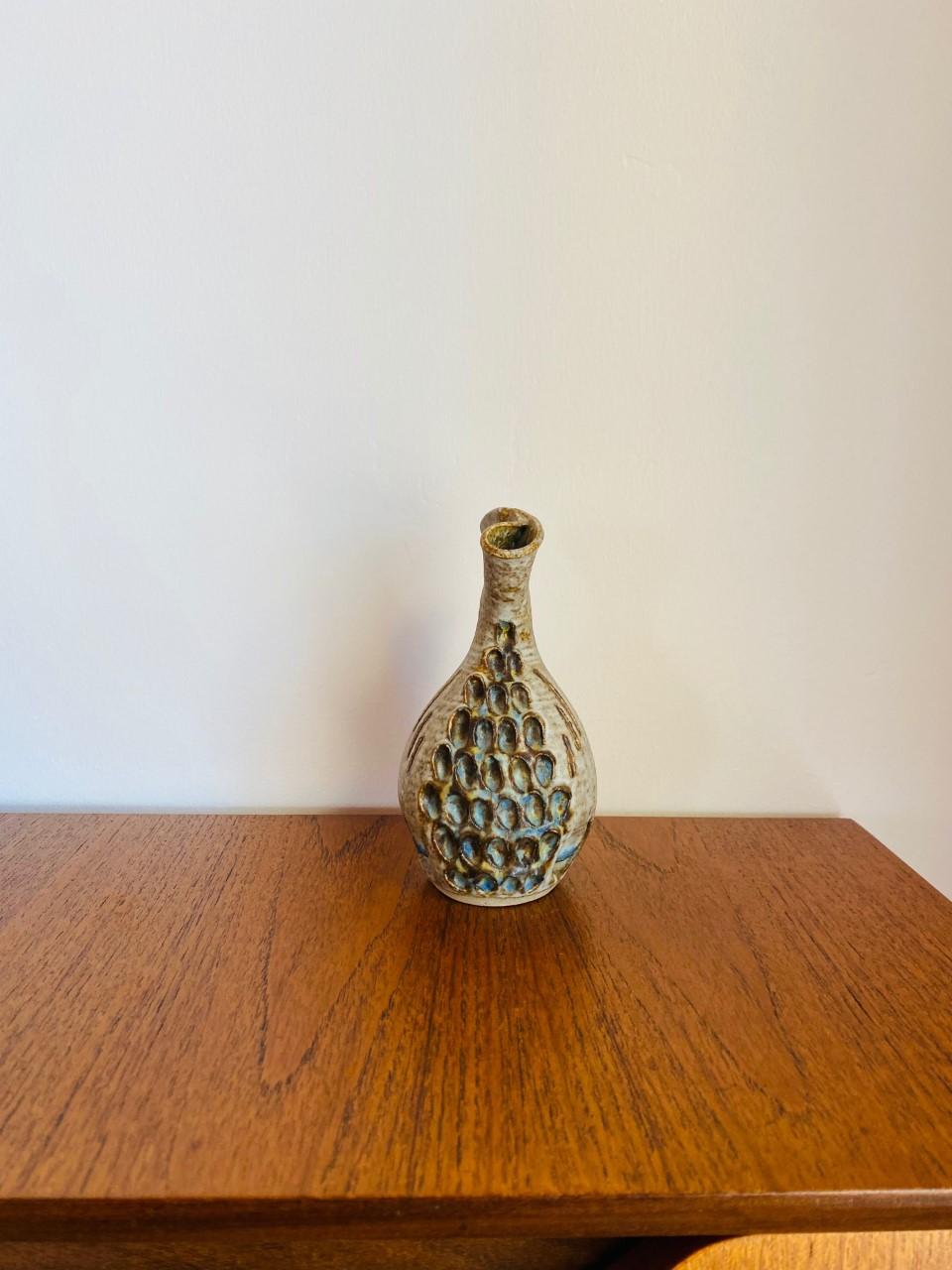 Fatto a mano Pezzo di ceramica Ikebana Fish di Dun Caoin, metà del secolo scorso in vendita