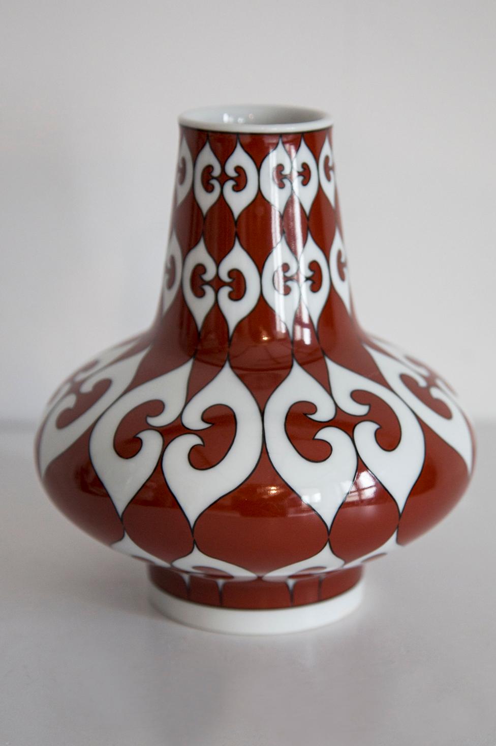Jarrón de porcelana cerámica de mediados de siglo, Europa, años 60 en Bueno estado para la venta en 05-080 Hornowek, PL